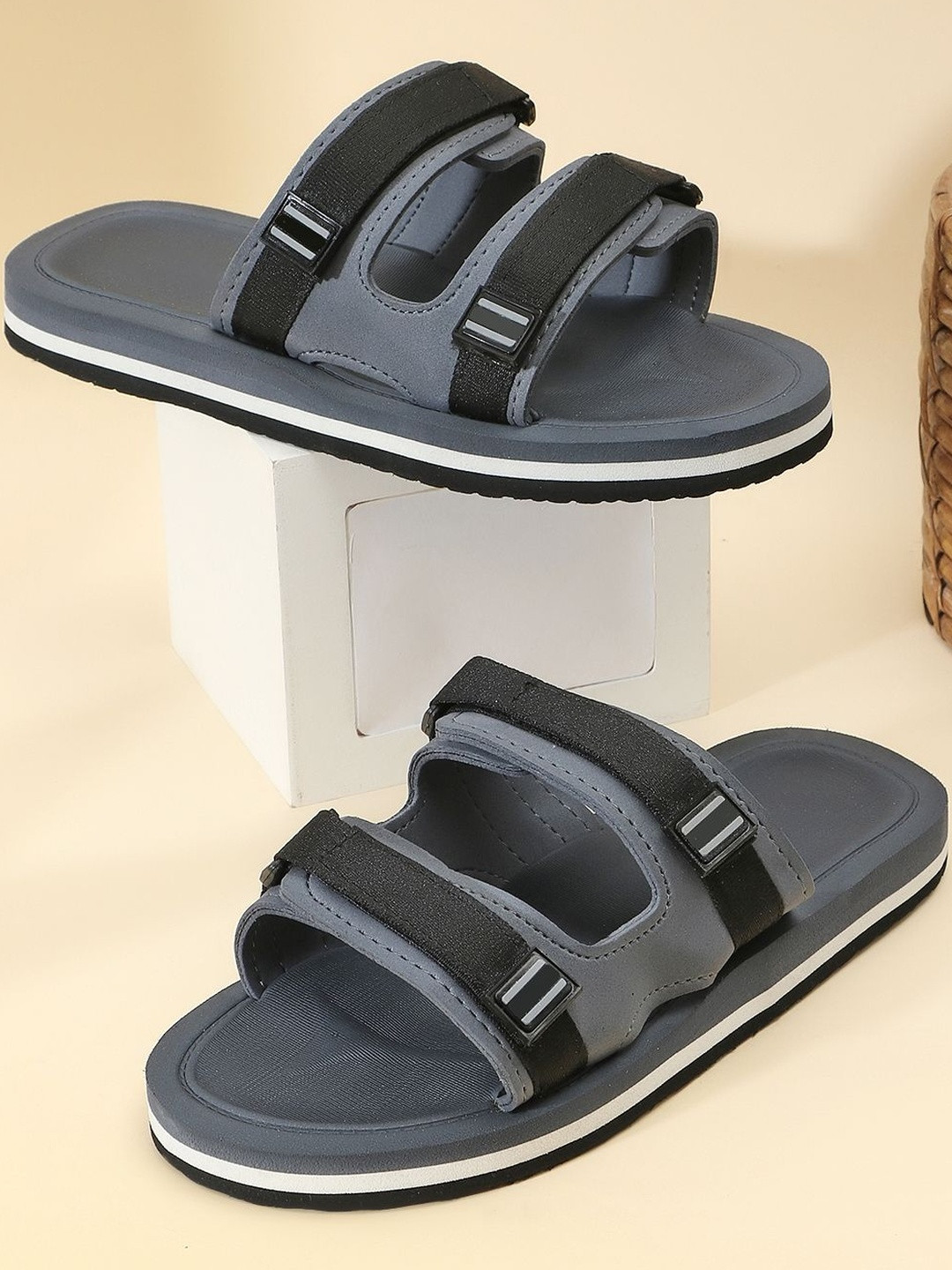 TOMSY CHOICE Men Grey Solid Casual Com-fort Slip-On Sandal