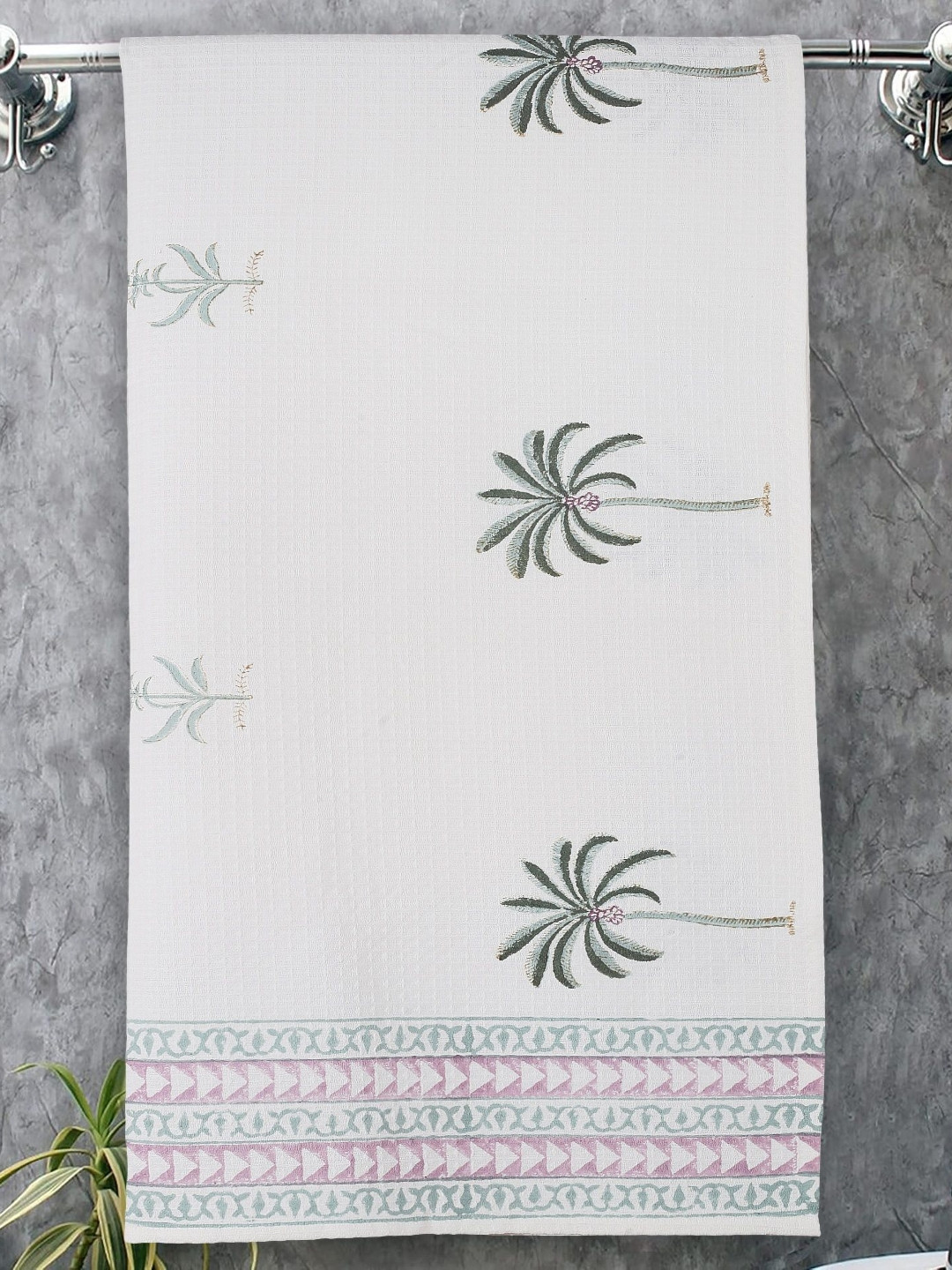 Texstylers White & Green Floral Printed Cotton 300 GSM Bath Towel -  30x60 Inches