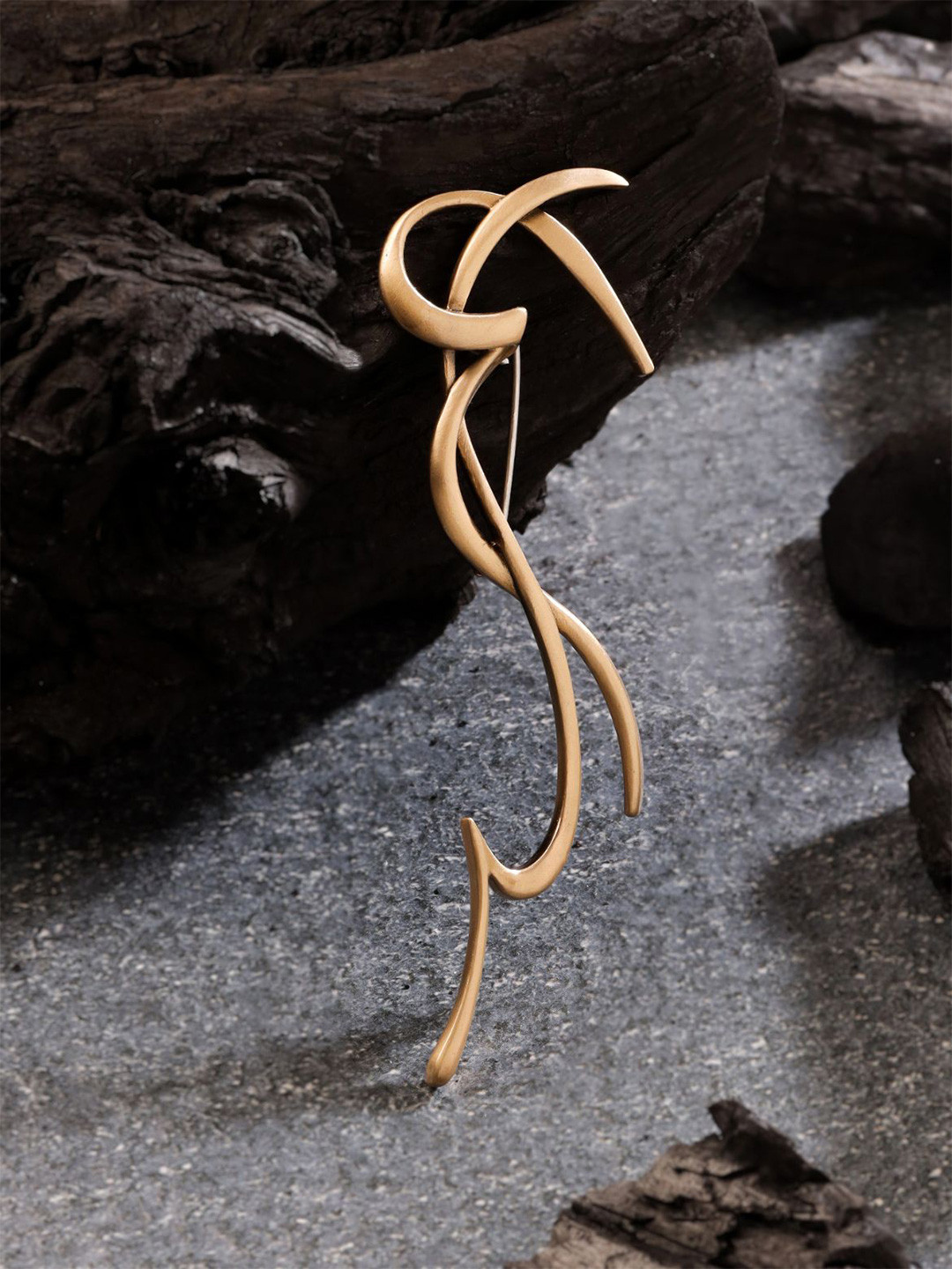 COSA NOSTRAA Gold-Toned Plated Abstract Harmony Brass Brooch