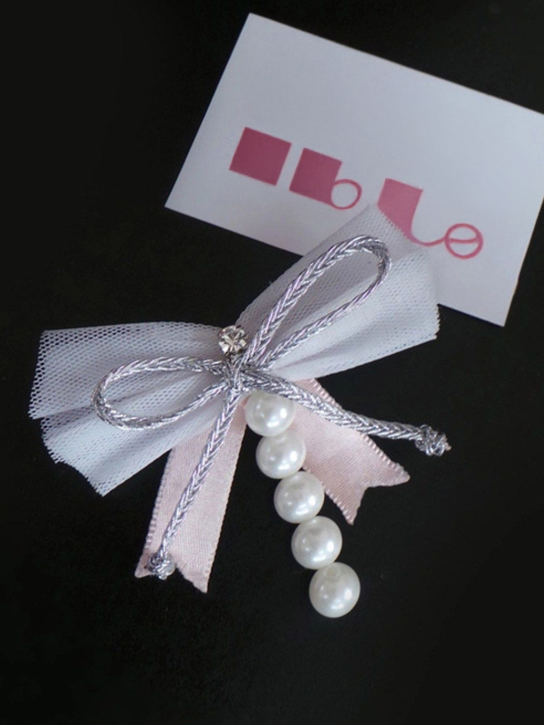 Bling Orn Girls Bow Hairclip With Pearls