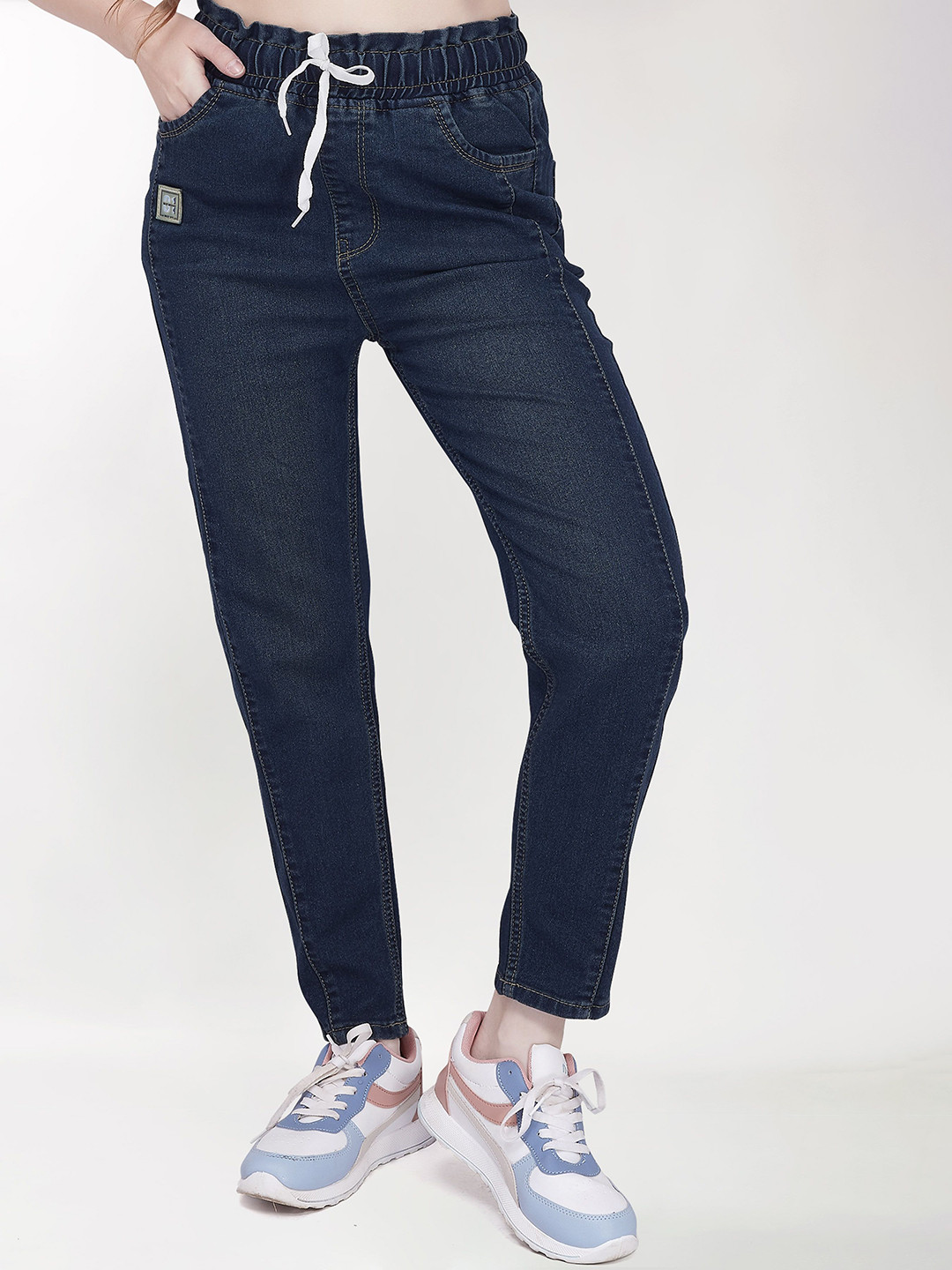 DIVISIVE Women High-Rise Mildly Distressed Jeans