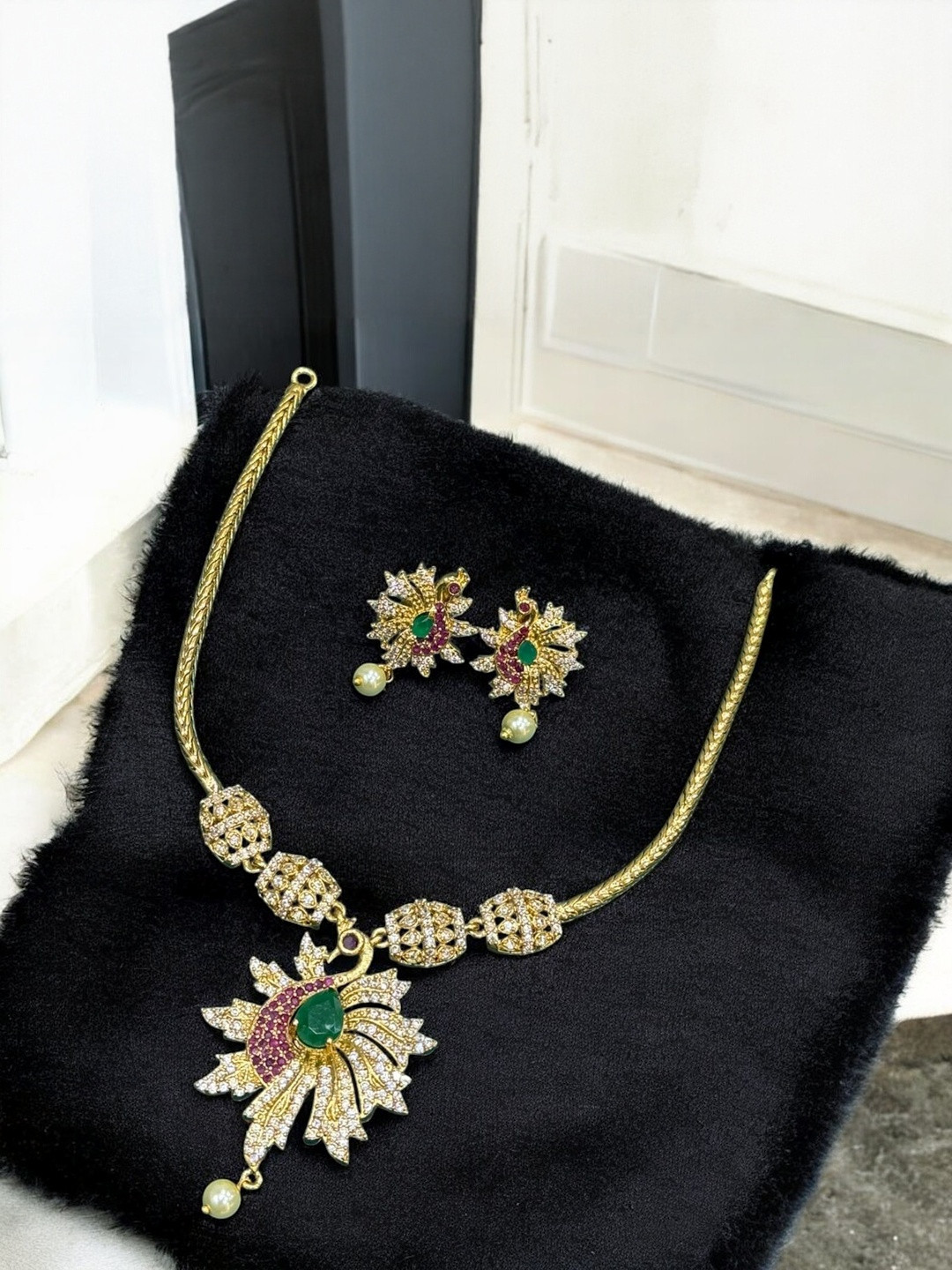 Super Weston Gold Plated American Diamond Studded Jewellery Set