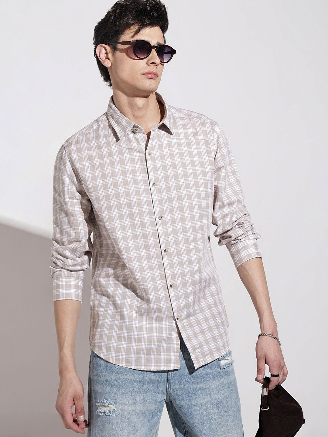 SHOWOFF Men Beige & Grey Straight Tartan Checks Checked Cotton Shirt