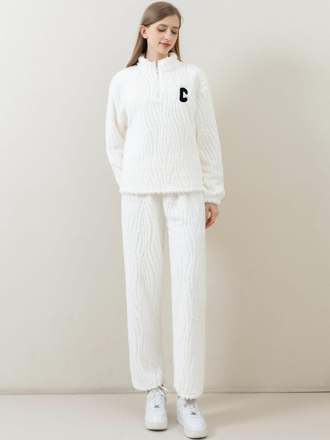 Lugo Women White Woolen Blend Solid Winter Trending Co-ordsSet