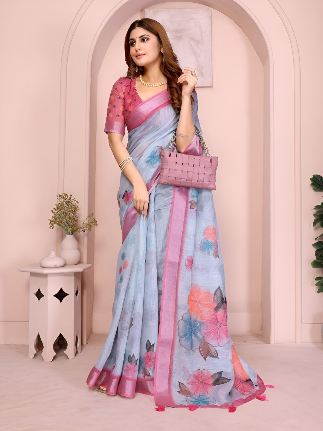 MANSHA GARMENT Floral Woven Design Zari Border Saree With Blouse Piece