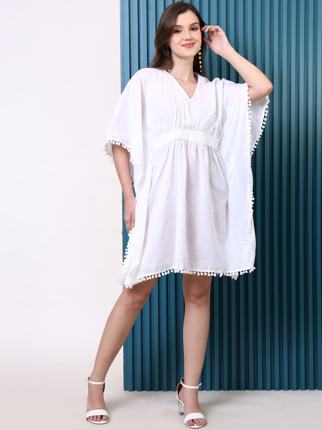 Punnu Women White Cotton elasticated waistband and Lace Trim Kaftan