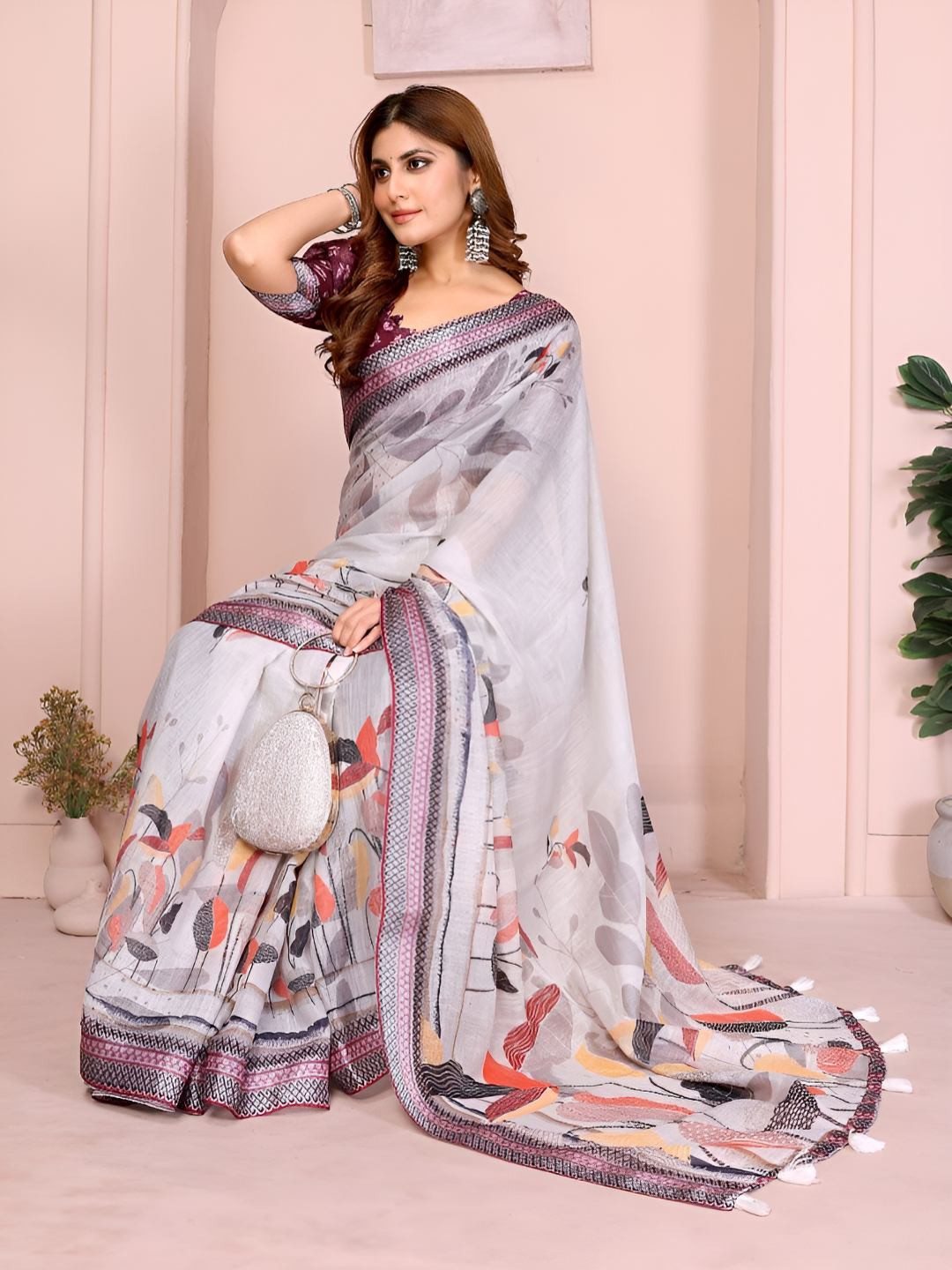 MANSHA GARMENT Floral Printed Saree