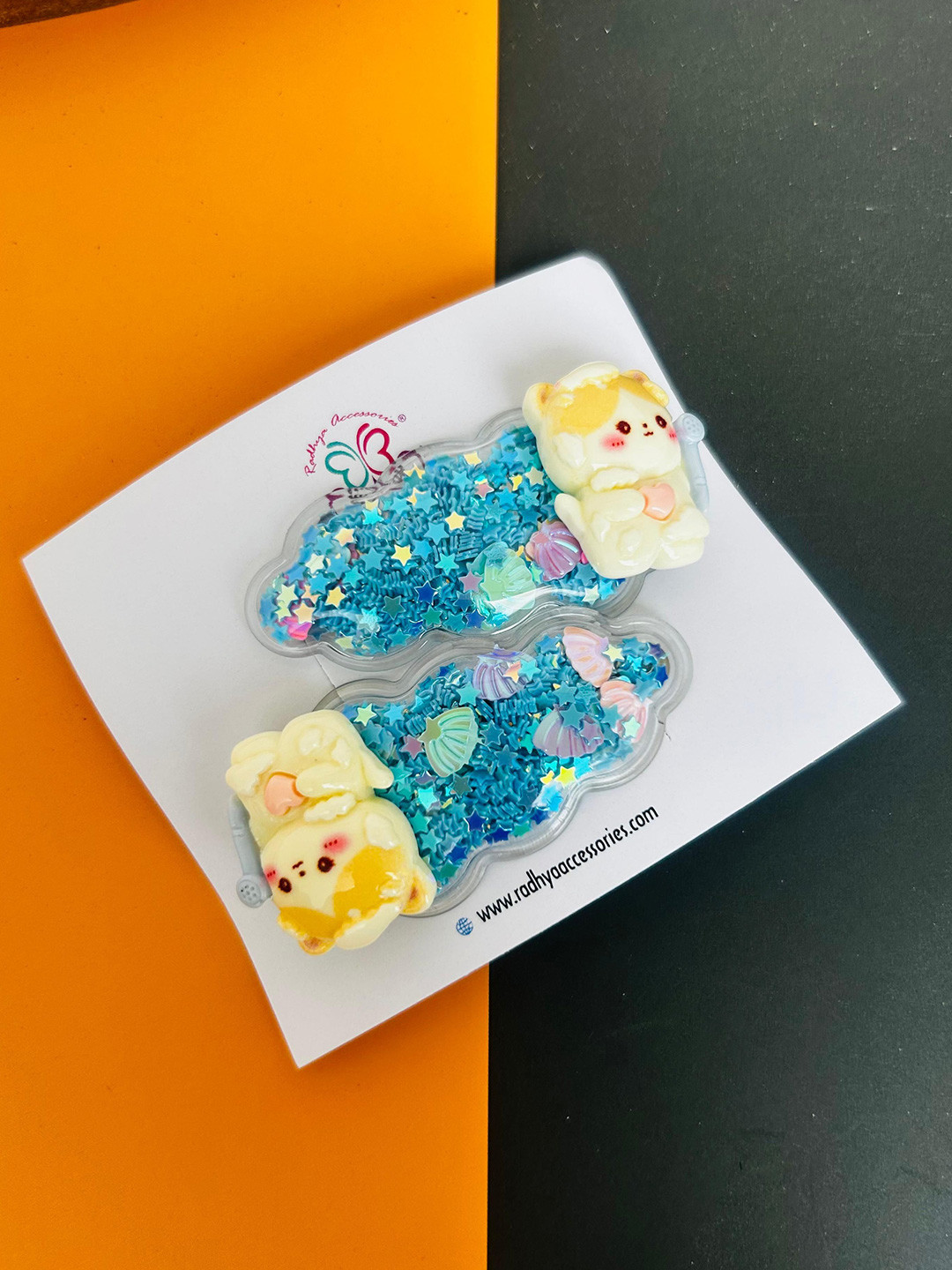 Radhya Accessories Women Set of 2 Glitter Cartoon Tic Tac Hair Clip