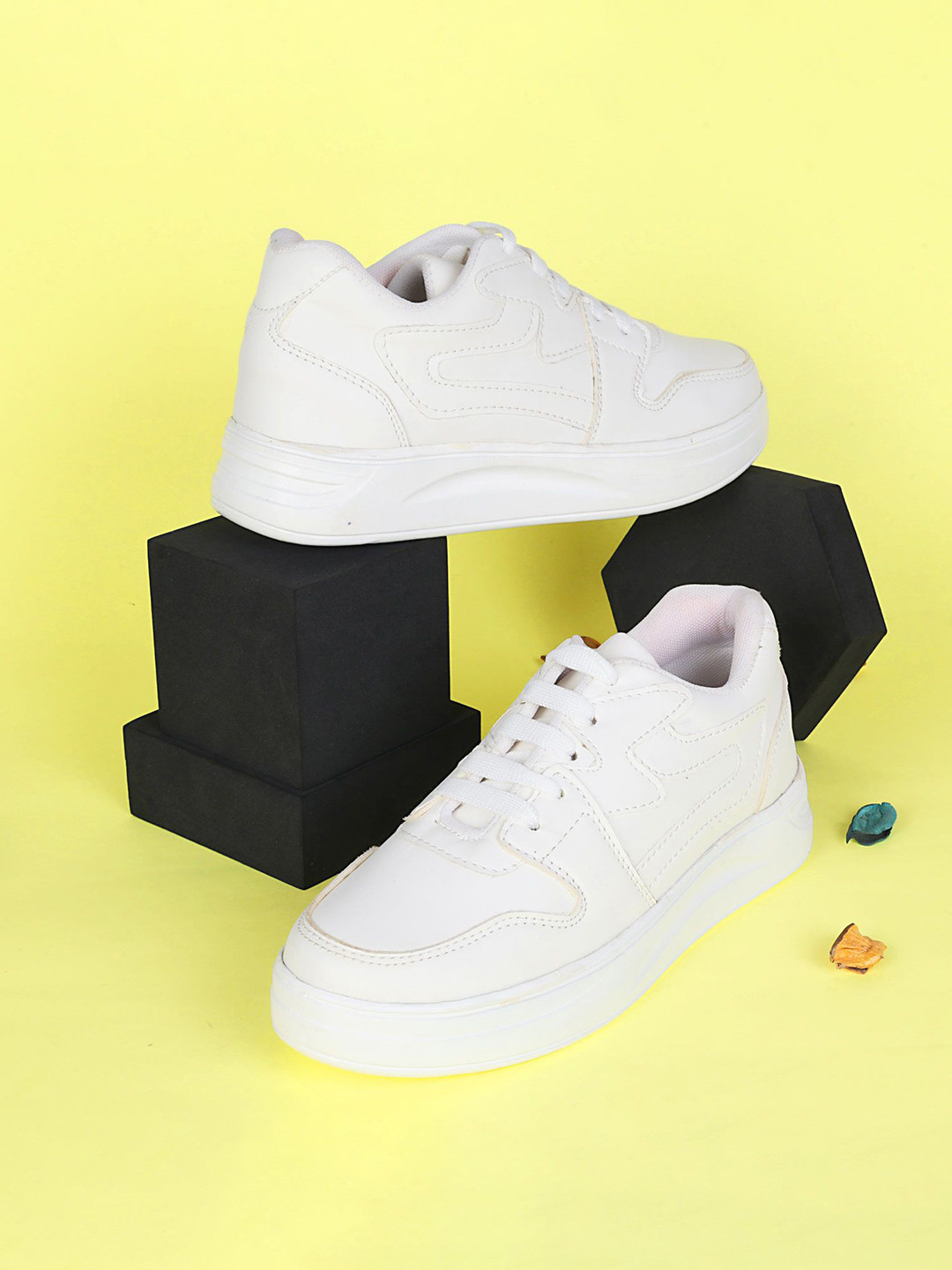 Kenill Women Round Toe Lace-Up Sneakers