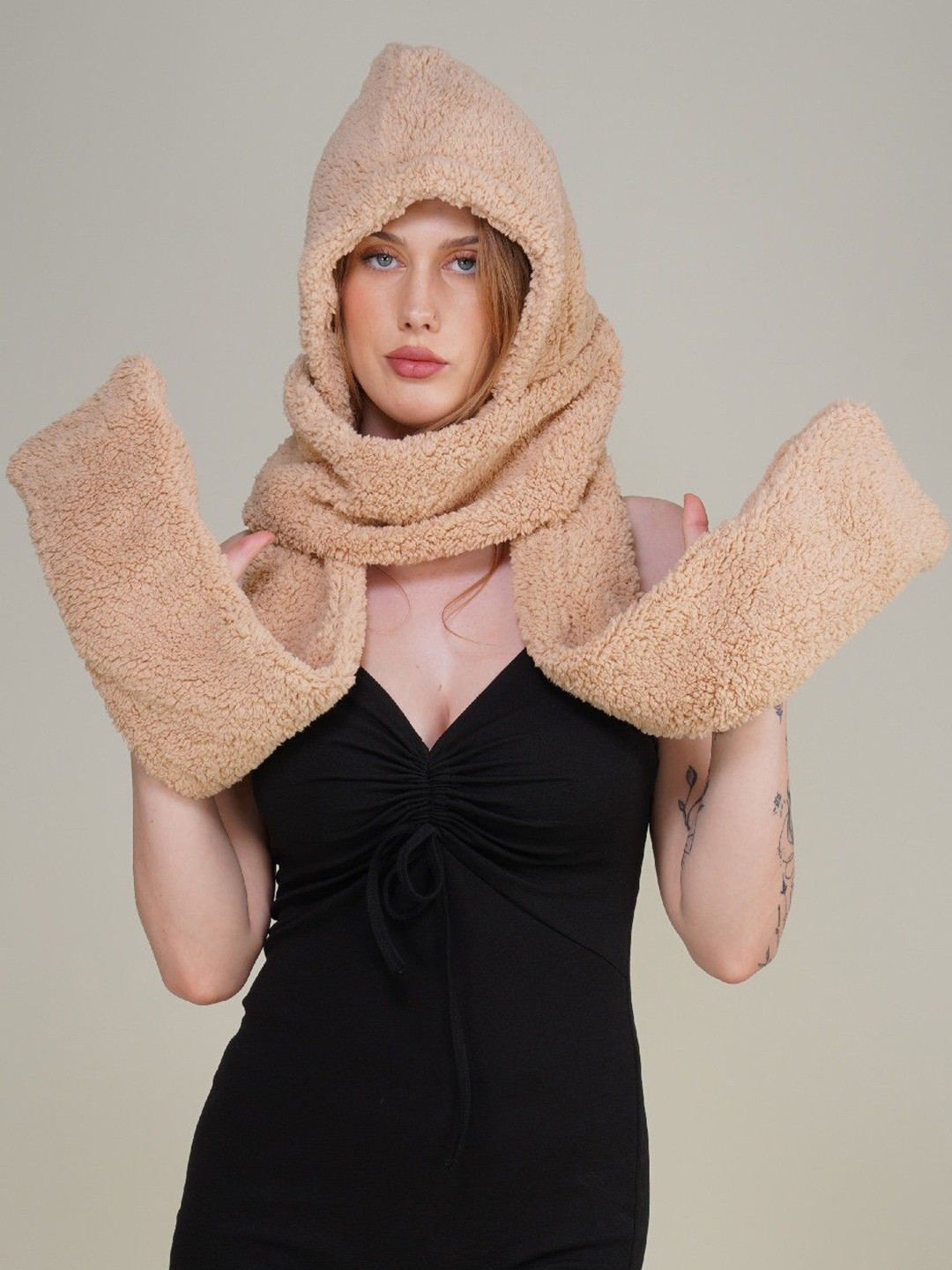 1TO FINITY Women Hodded Winter Wool Scarf With Gloves Pocket