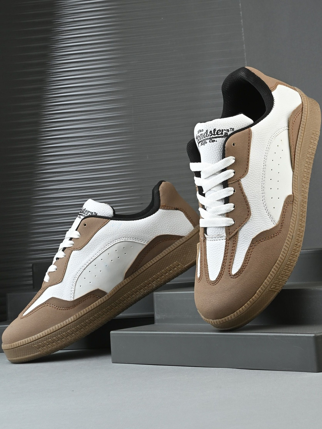 Roadster Men Beige & Brown Solid Lace-Ups Sneakers