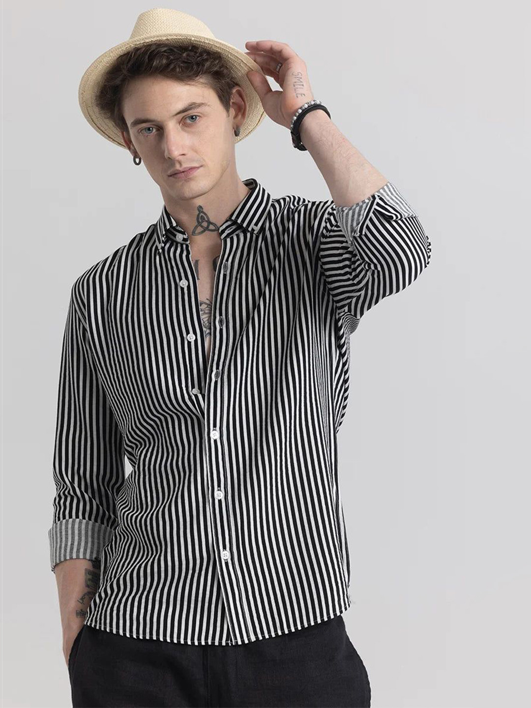 JAI TEXTILES Men Classic Fit Vertical Striped Spread Collar Cotton Casual Shirt
