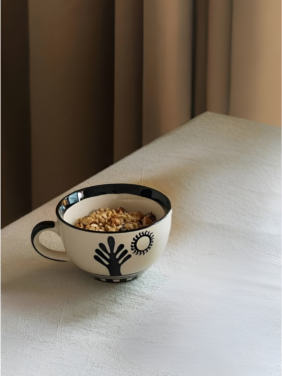 FREEDOM TREE Mombaye City 2Pcs Black & White Hand Painted Ceramic Glossy Mug-350ml