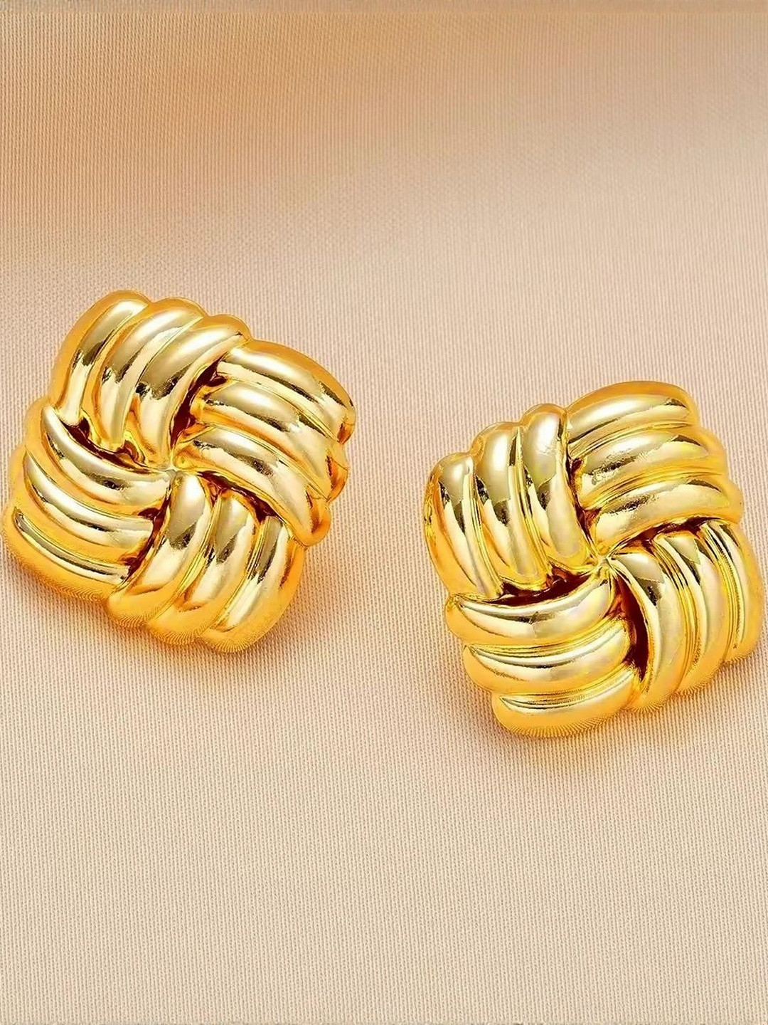 MADDY SPACE Gold-Plated Anti-tarnish Square Shaped Studs