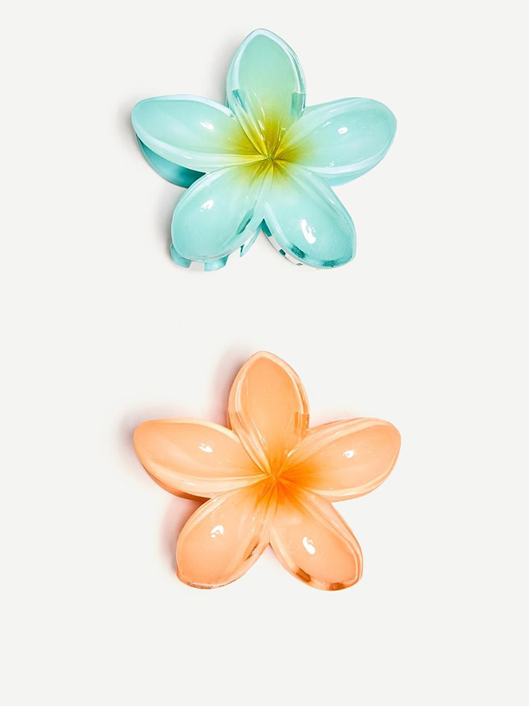 Bershka Set 2 Of Flower Hair Clips