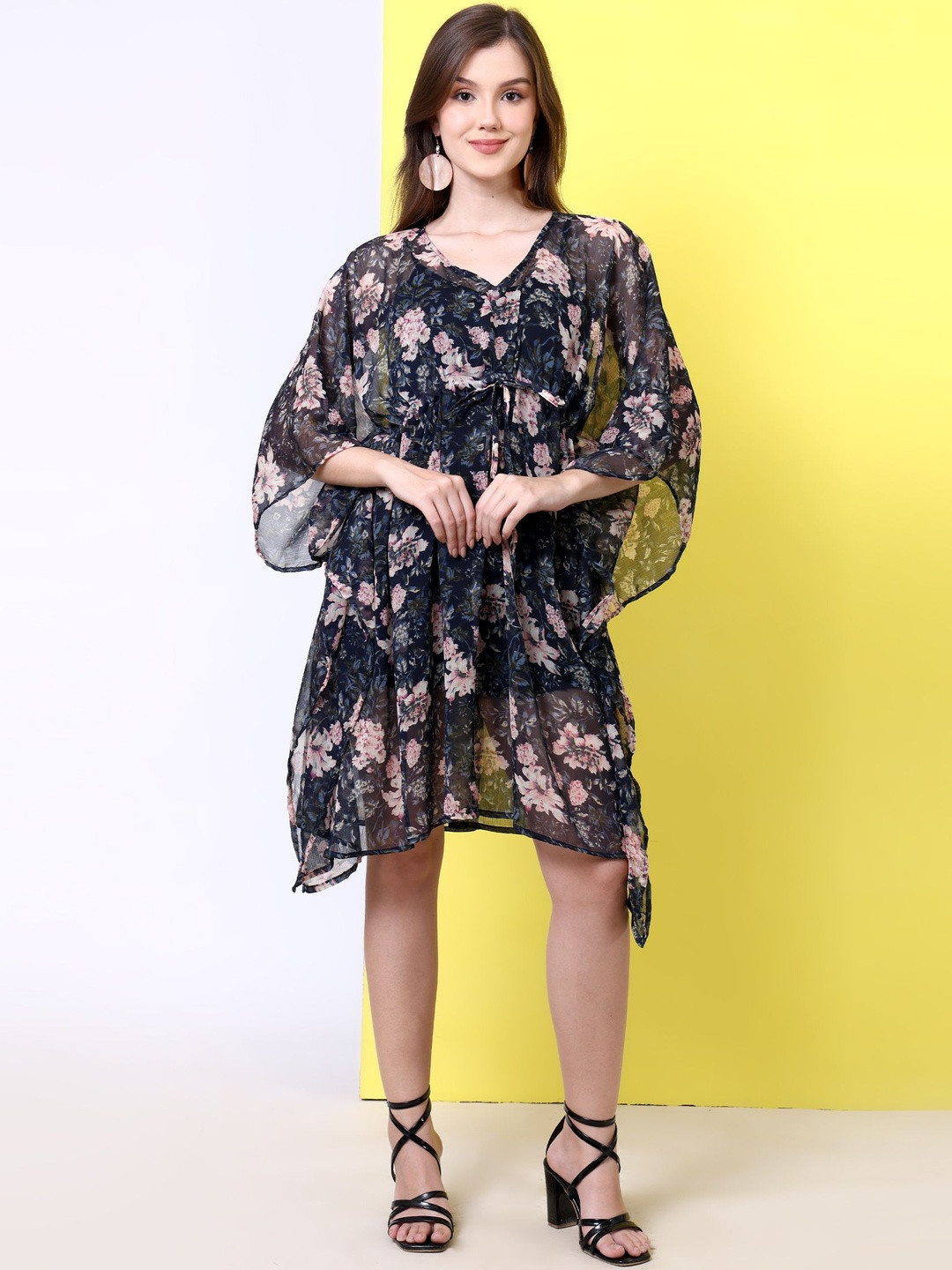 Punnu Women Blue & Pink Floral Printed Kimono Sleeve Polyester Kaftan Dress