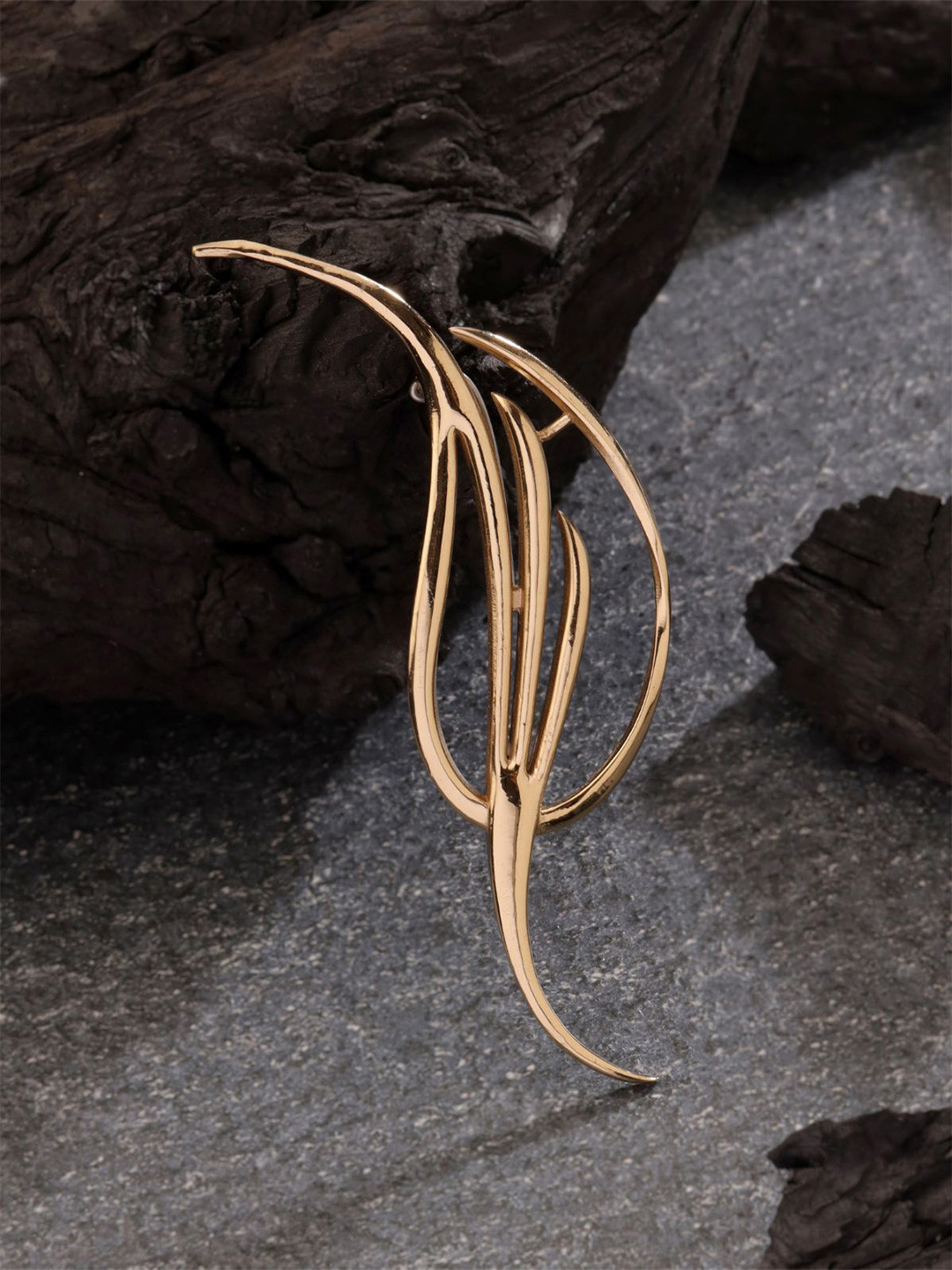 COSA NOSTRAA Gold-Toned Plated Floral Bloom Brass Brooch