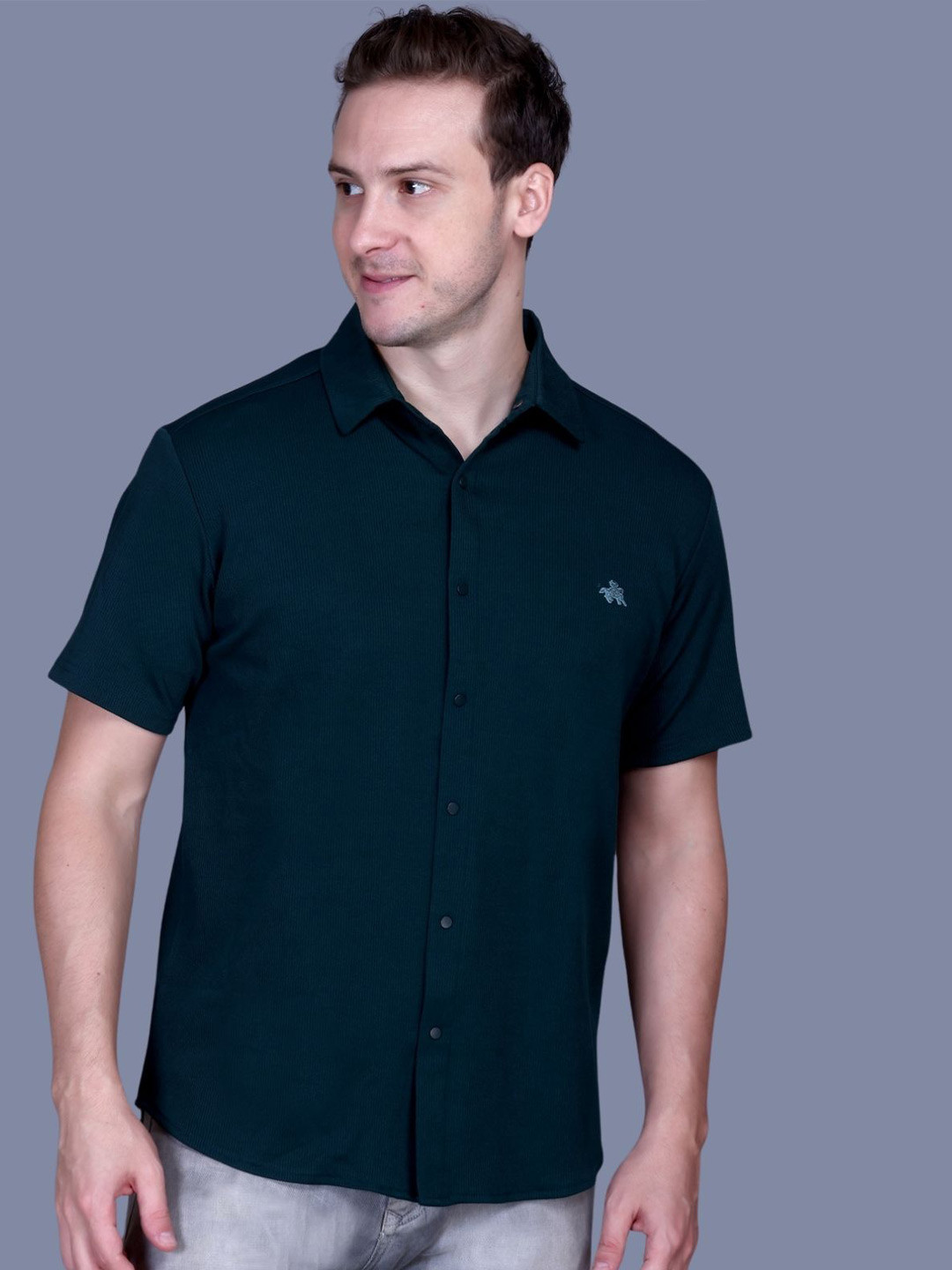 Parcel Yard Men Premium Fit Solid Spread Collar Cotton Casual Shirt