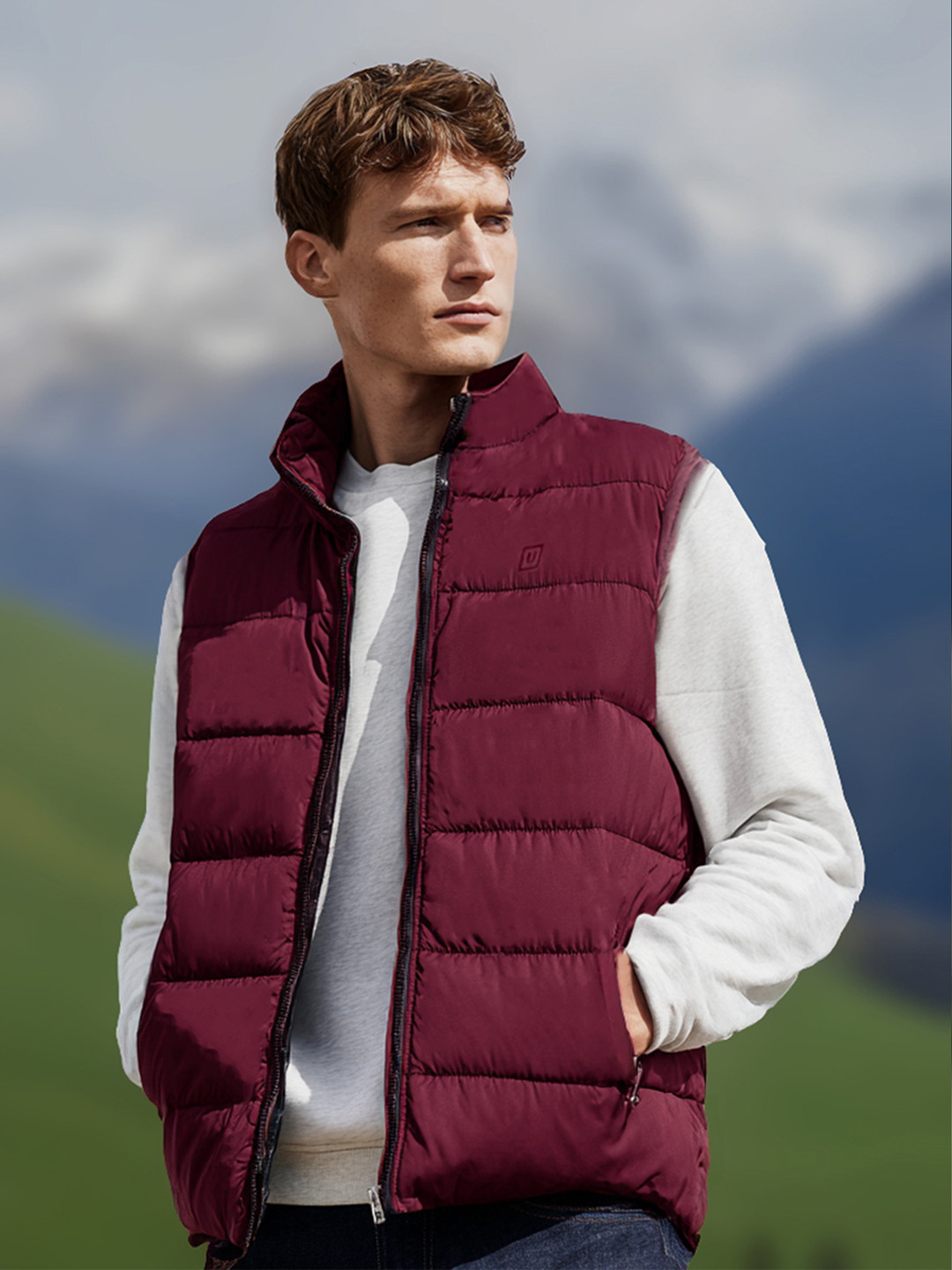 Urbano Fashion Sleeveless Zippered Puffer Jacket
