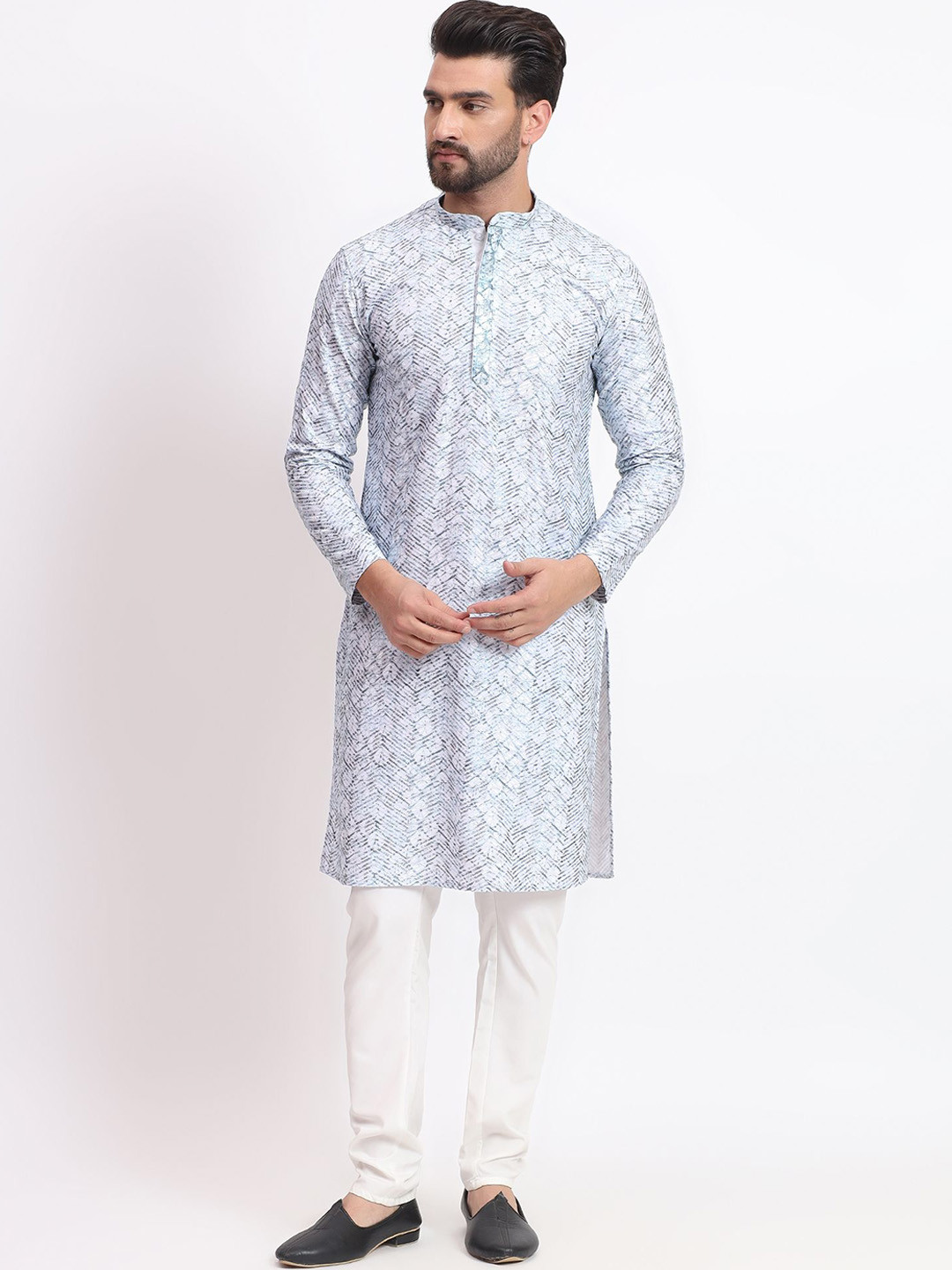 Awadhshree Men Geometric Printed Kurta with Churidar