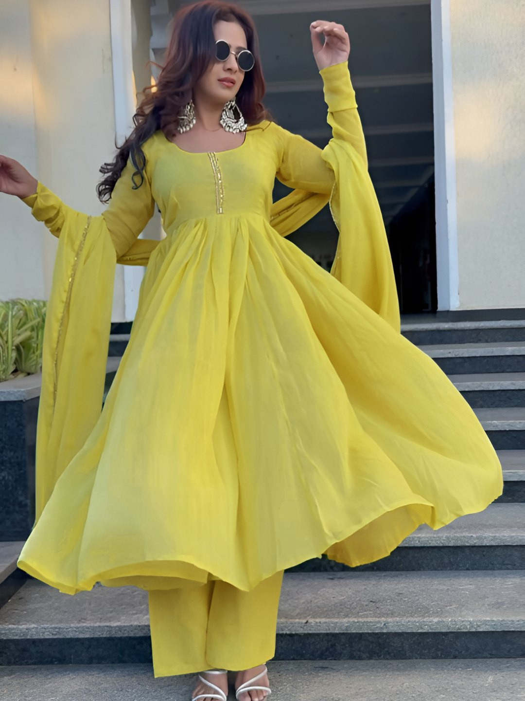 Brand Hill Women Tiered Pure Cotton Kurta with Trousers & Dupatta