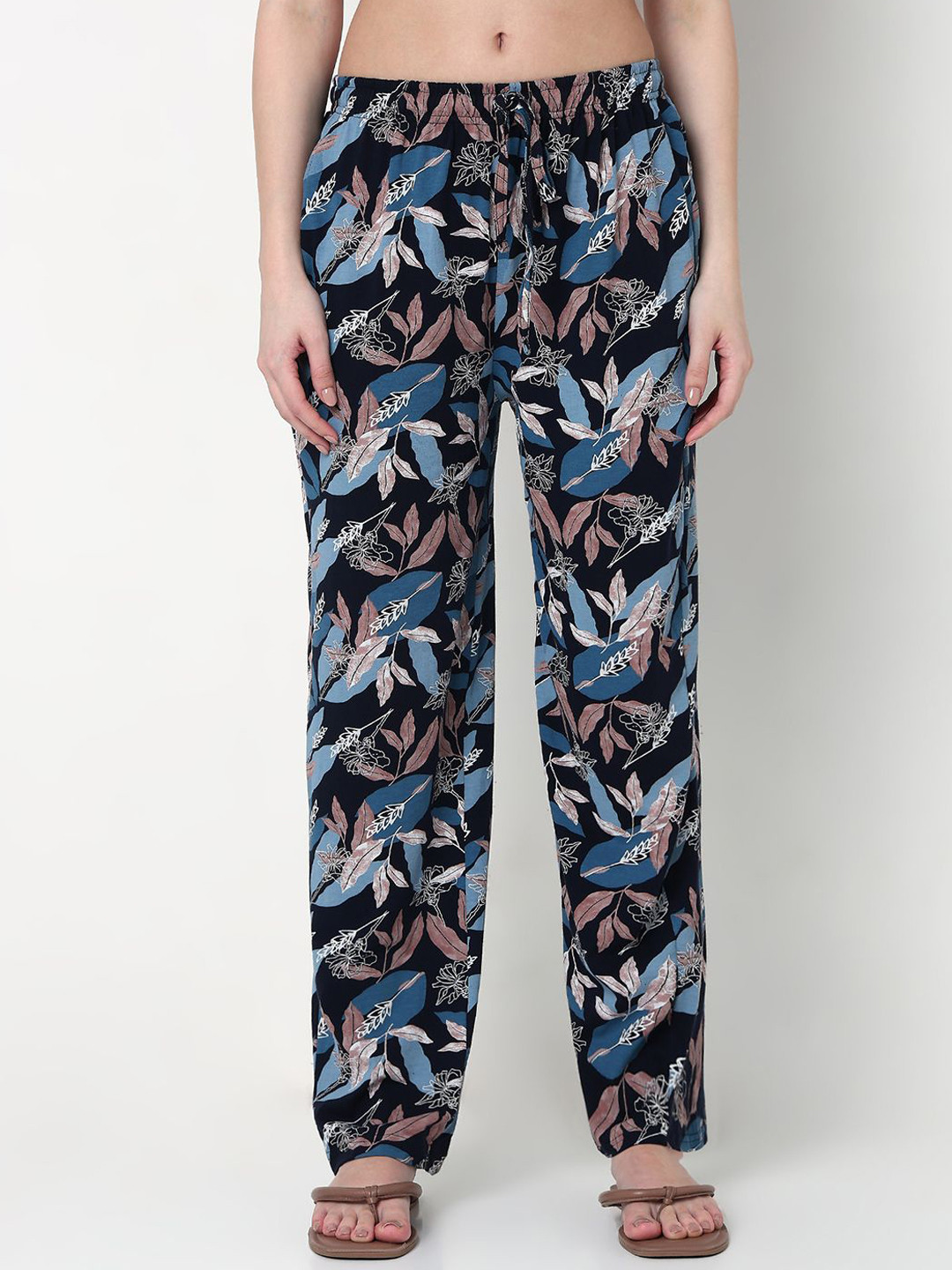 Smarty Pants Women Leaf Printed Mid-Rise Relaxed-Fit Lounge Pants