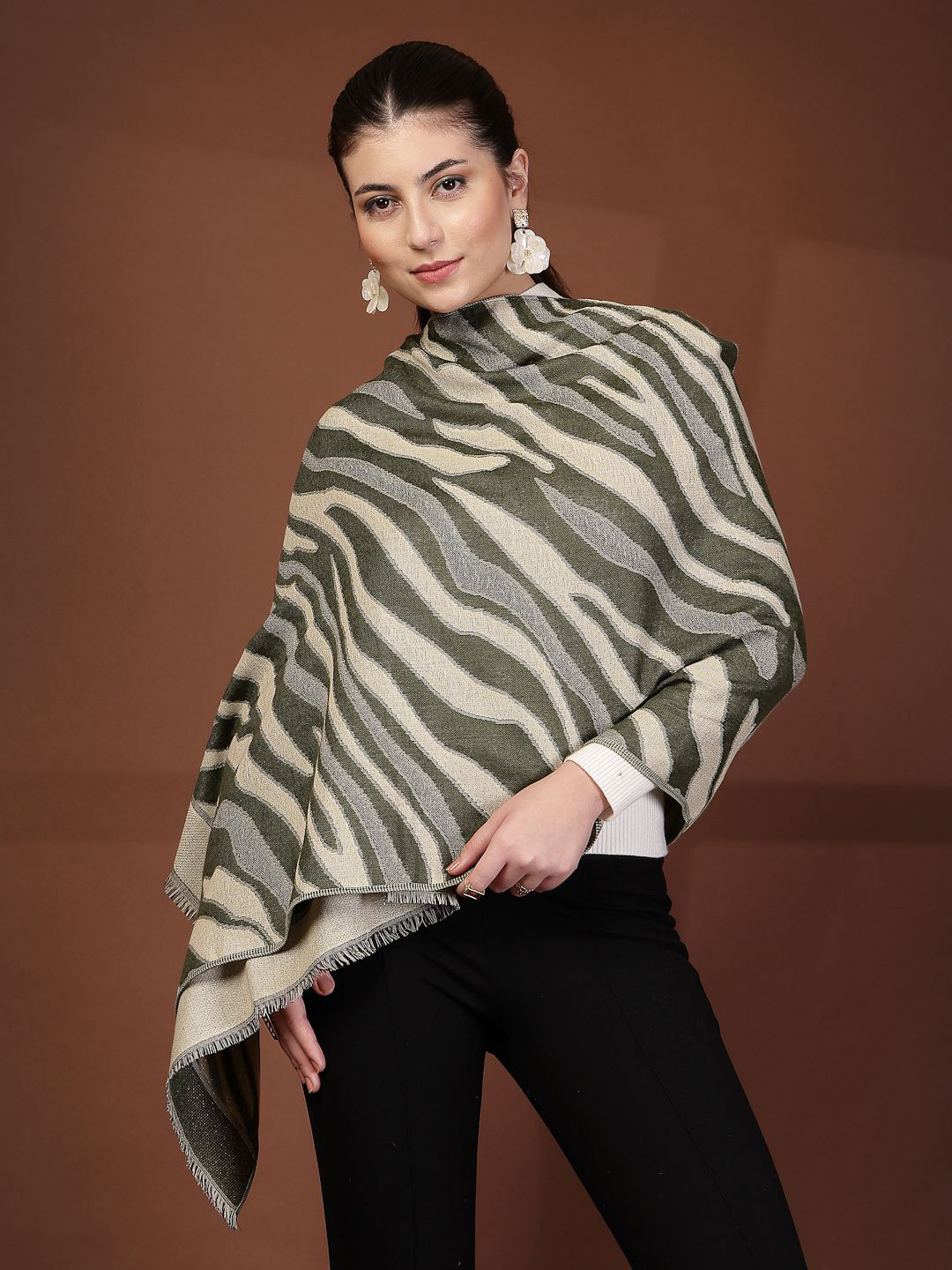 Mafadeny Women Zebra Printed Stole With Fringes