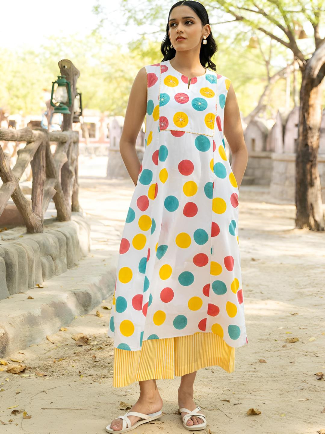 TERHA TAALI Women Geometric Printed Empire Thread Work Pure Cotton Kurta with Palazzos