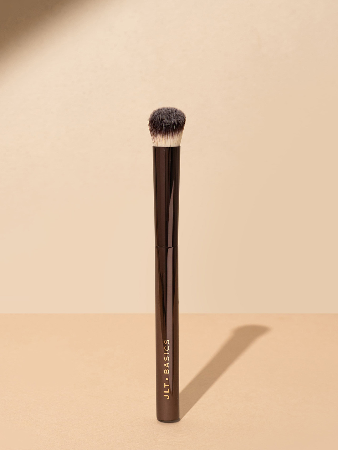 JLT Basics Seamless Finish Concealer Brush  JLTBASICS B0003