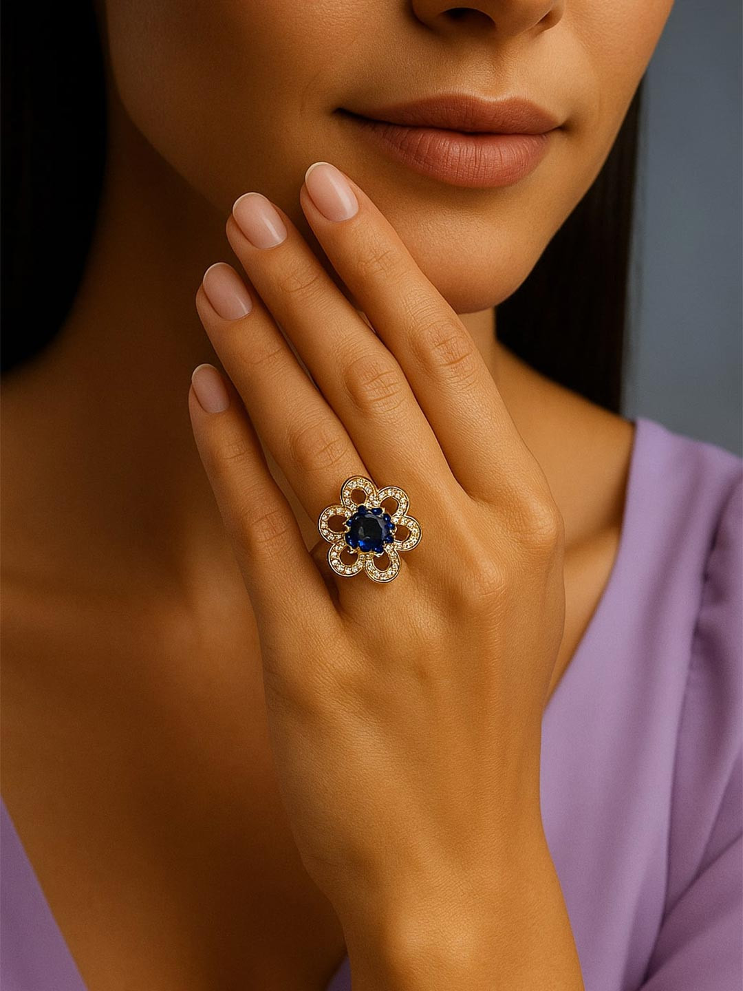 SilverAura 925 Sterling Silver CZ Studded Movable Floral Shape Finger Ring