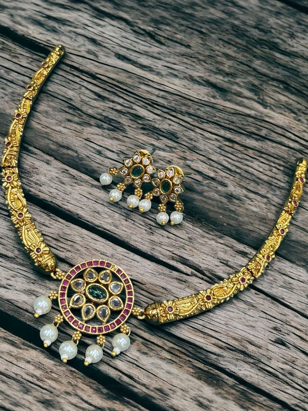 AAYPEE Gold Plated American Diamond Studded And Artificial Beaded Jewellery Set