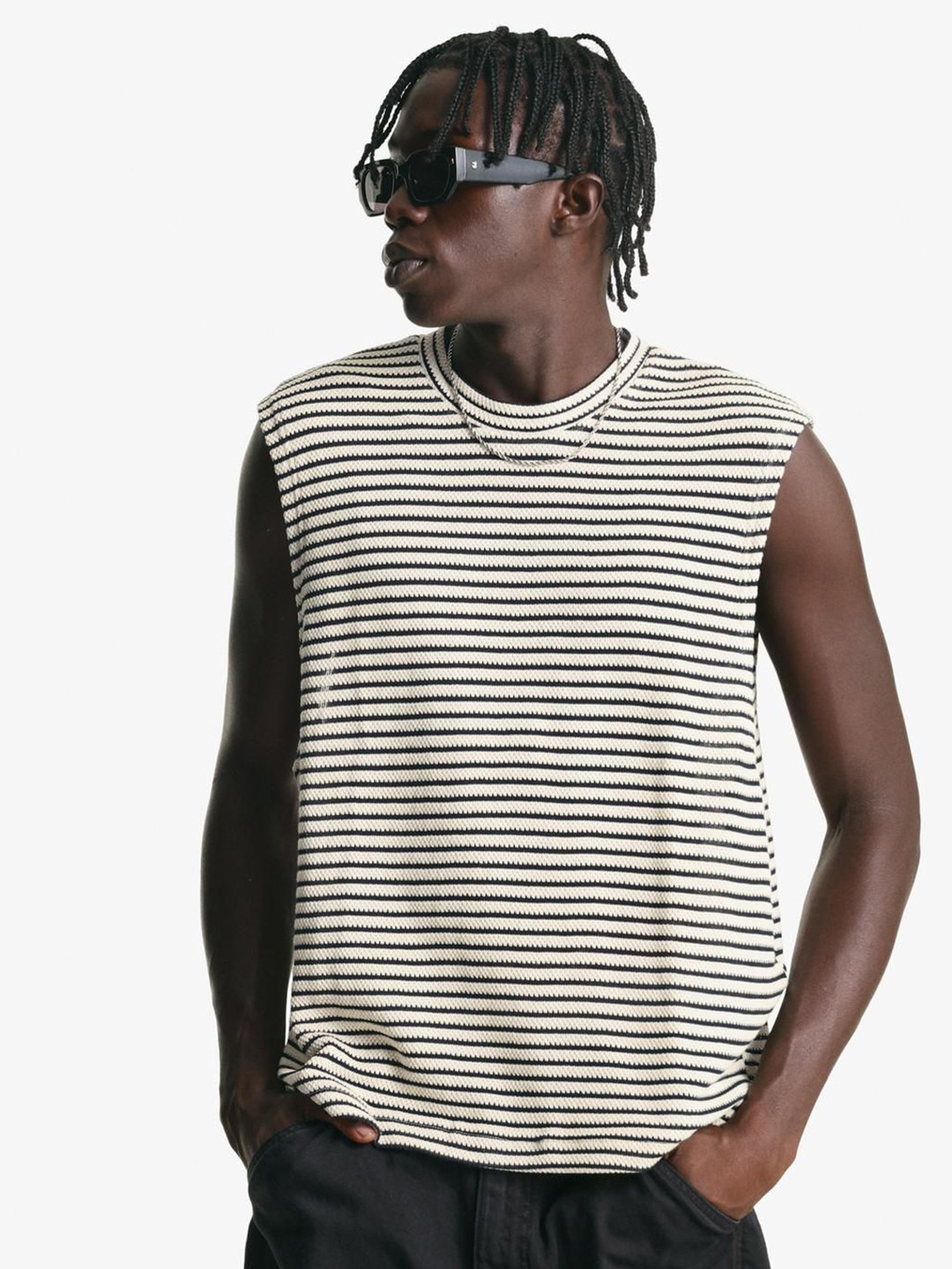 Bershka Sleeveless Boxy Fit T-shirt