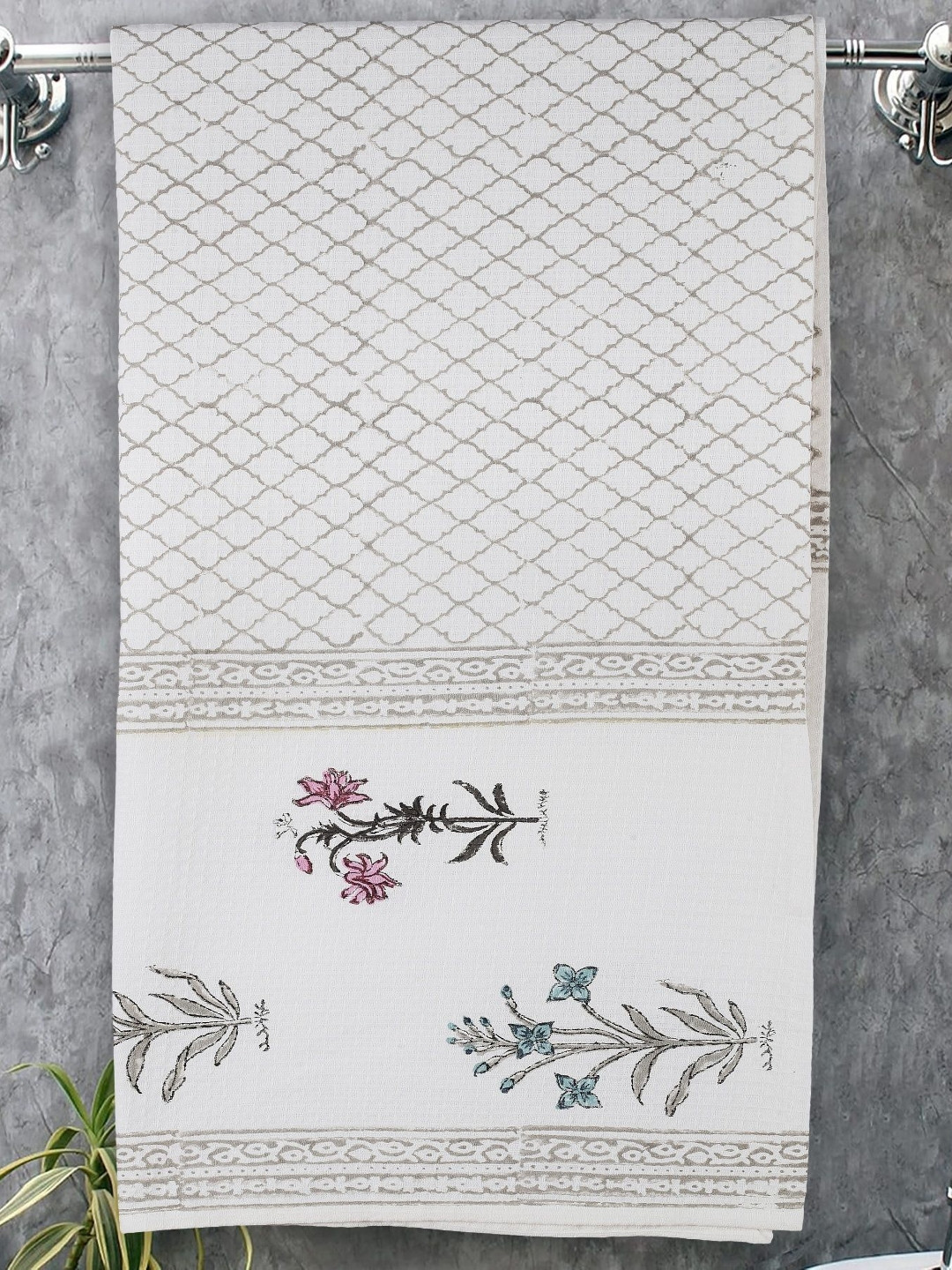 Texstylers White & Beige Geometric Printed Cotton 300 GSM Bath Towel -  30x60 Inches