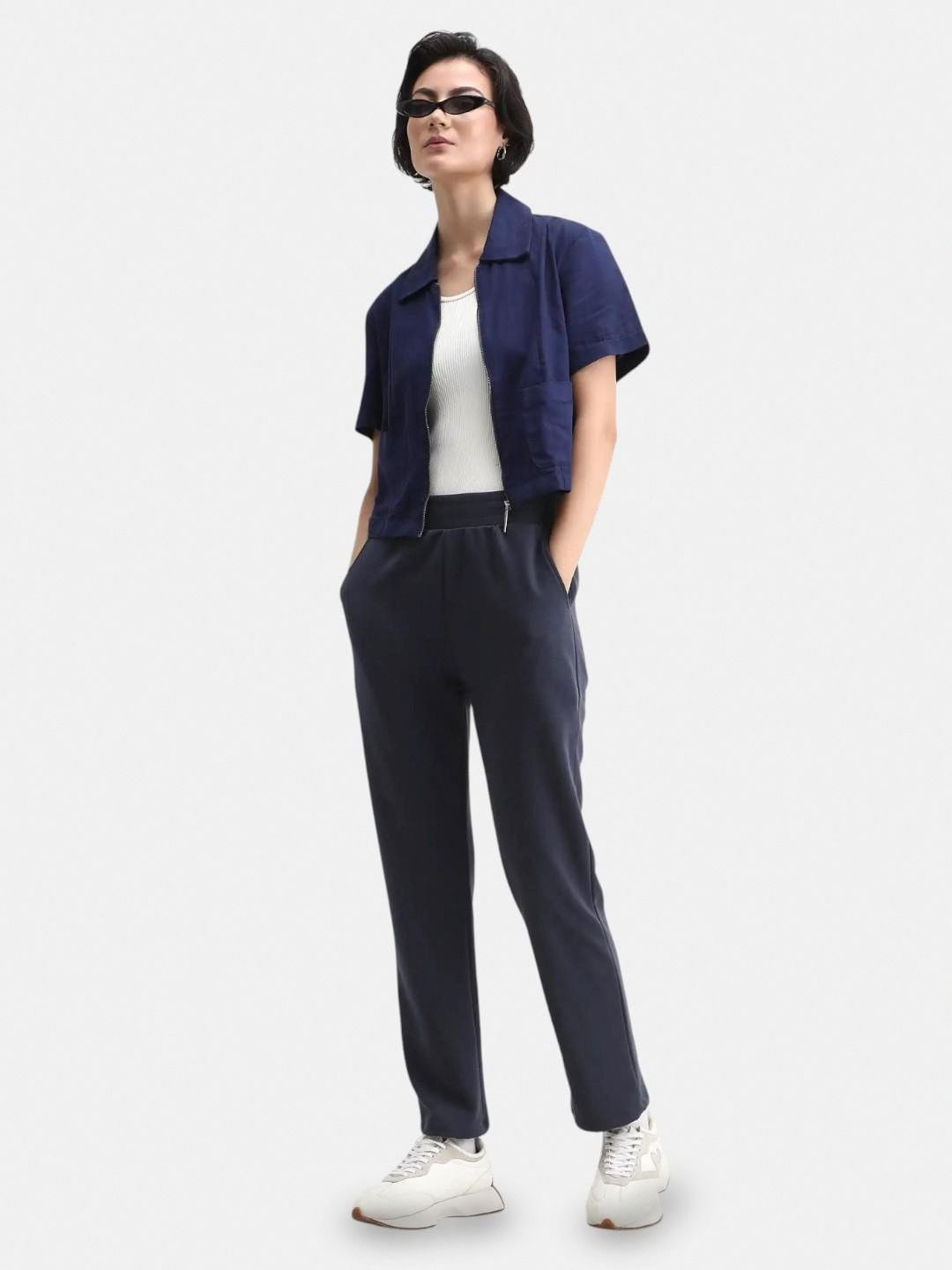 RAREISM Women Regular Fit Mid-Ride Trousers