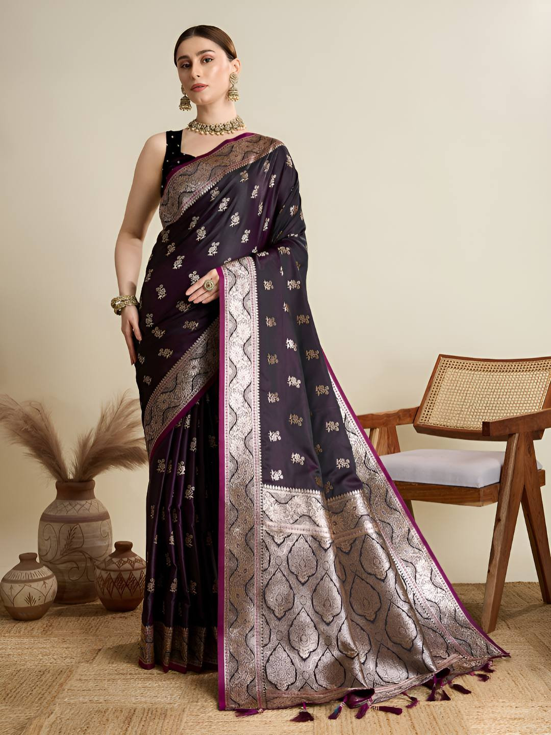 OFLINE SELECTION Woven Design Zari Satin Banarasi Saree