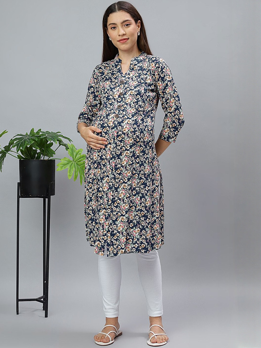 Mammas Maternity Printed V-Neck Maternity Kurti