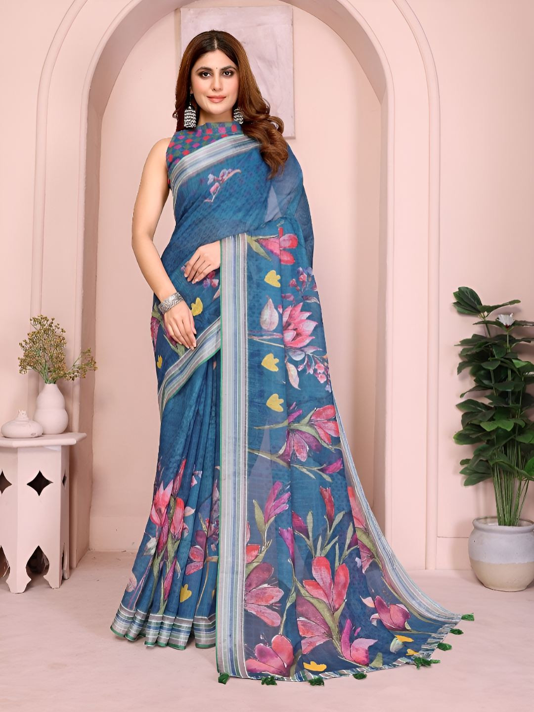 MANSHA GARMENT Floral Printed Striped Border Saree With Blouse Piece