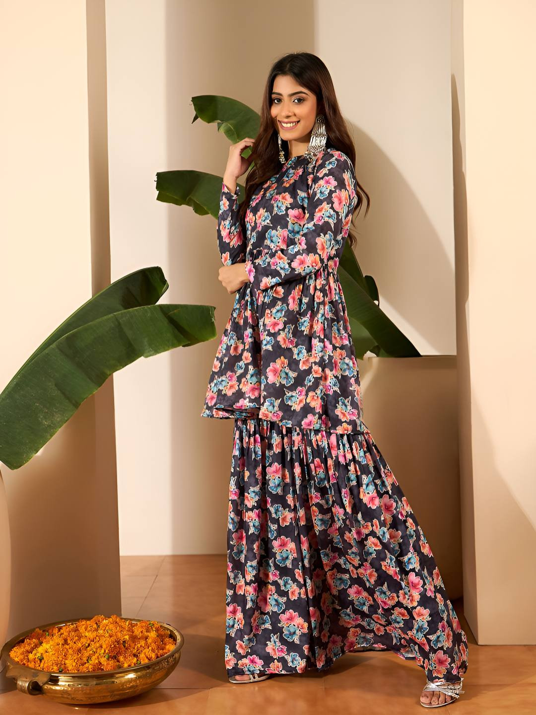 Inddus Women Floral Printed and Foil Work Kurta Set