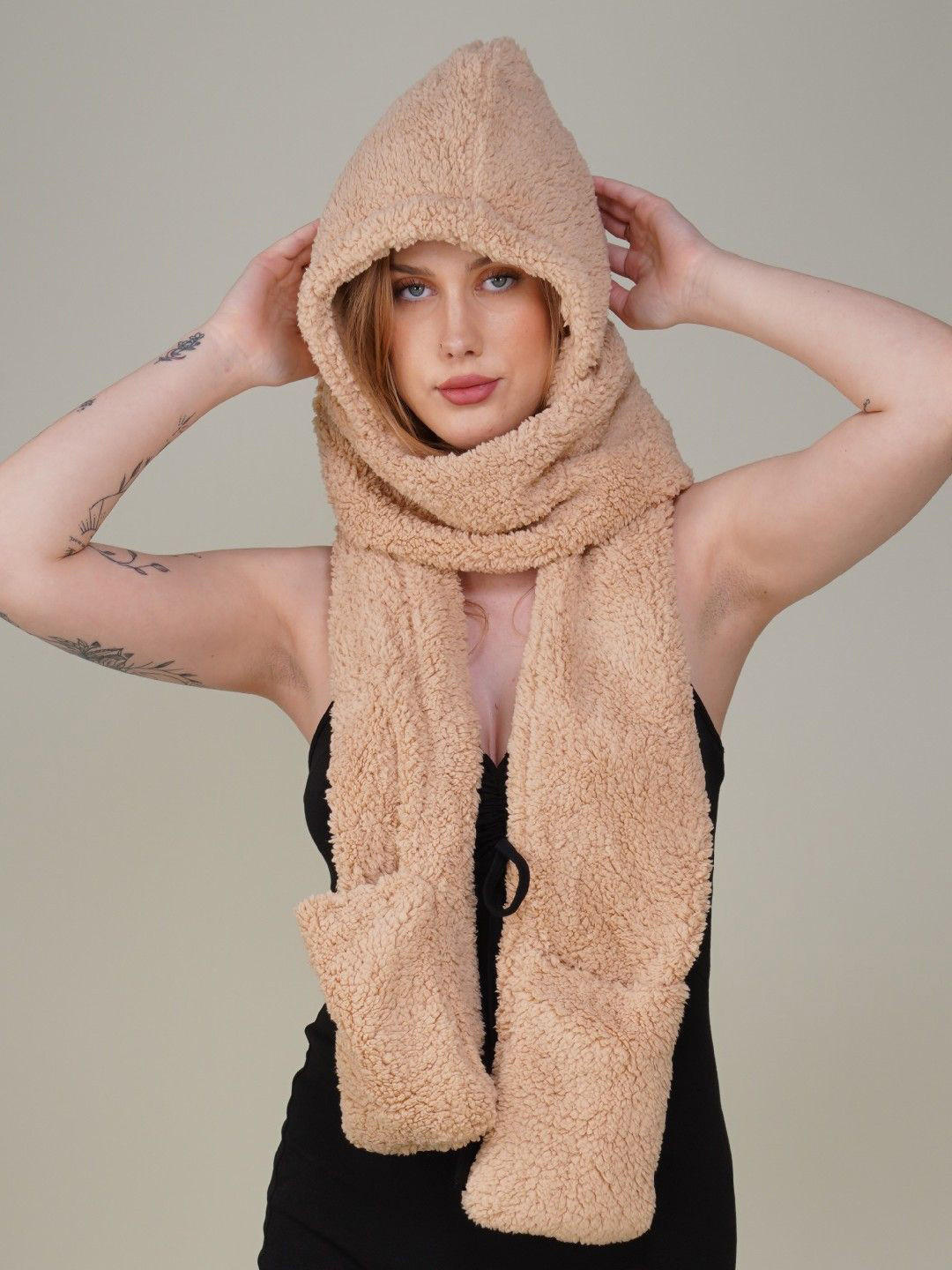 Poftik Women Winter Warm Woollen Ear Cap & Glove