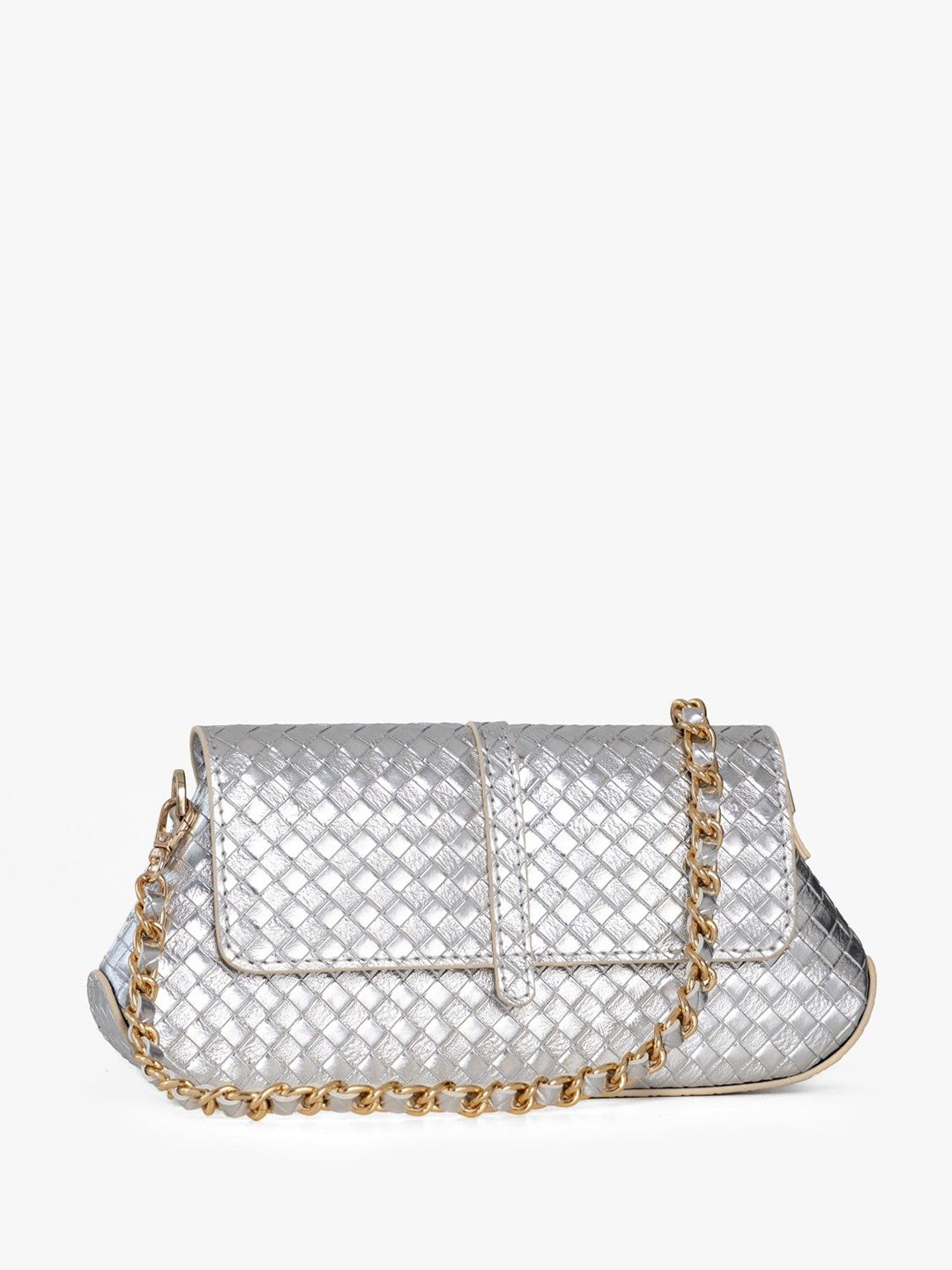 THE GUSTO Women Textured Bucket Fringed Handheld Bag