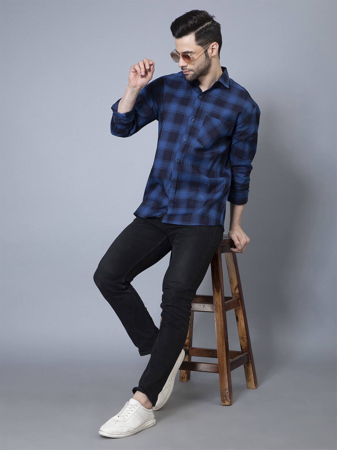 VEYTRO Men Buffalo Checked Spread Collar Cotton Casual Shirt