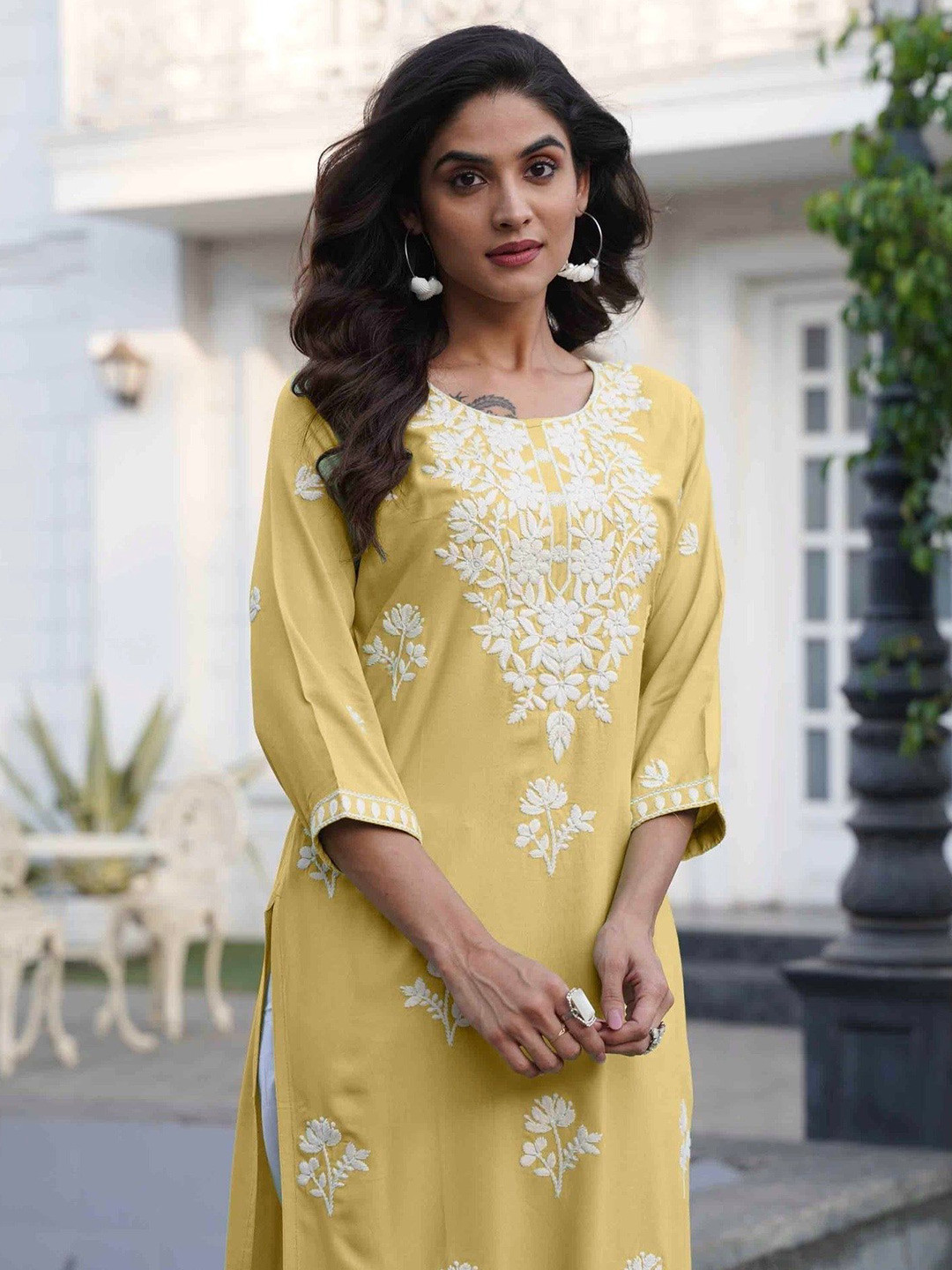 Geetha Creation Floral Embroidered Chikankari Satin Straight Kurta