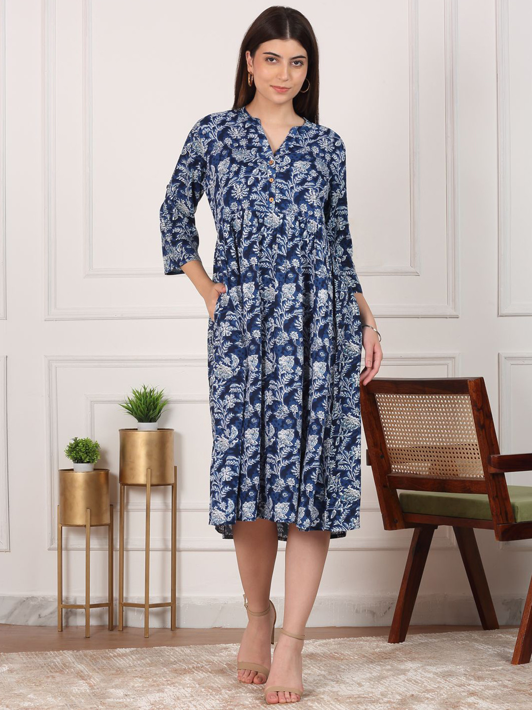 AVALIA Women Floral Printed Fit & Flare Dress