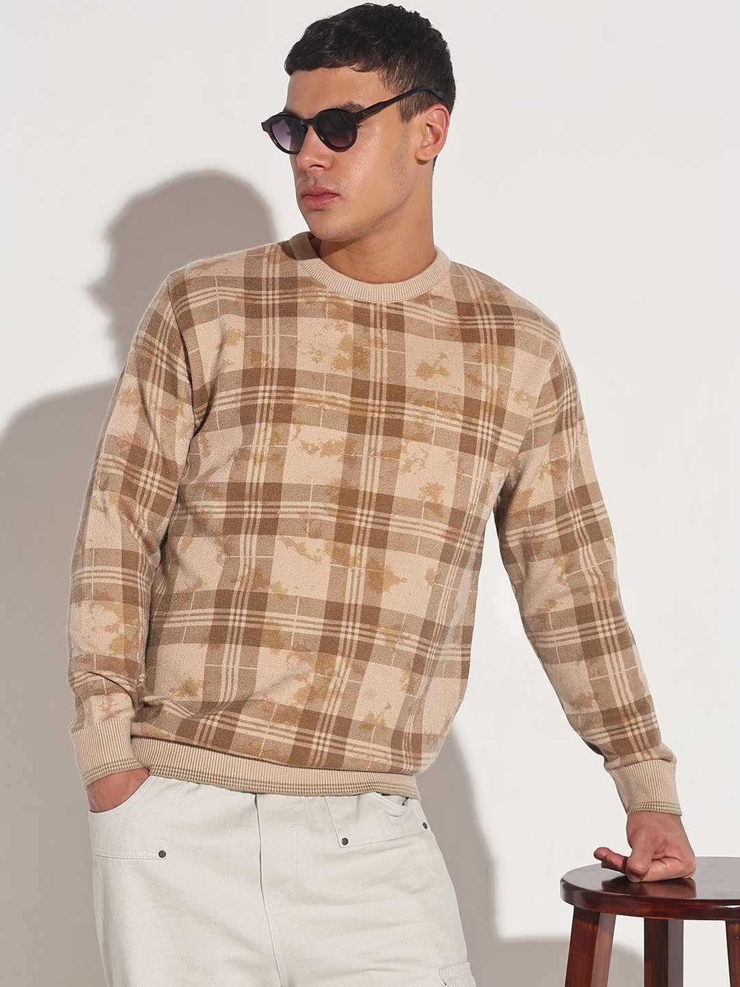 SHOWOFF Men Beige Checked Acrylic Ribbed Long Sleeves Round Neck Sweater