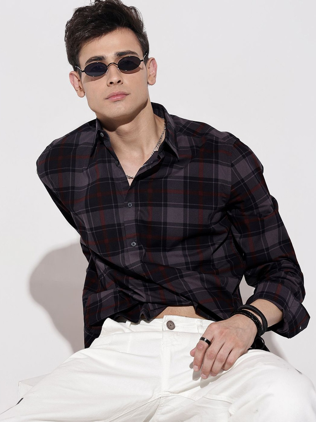 SHOWOFF Men Checked Navy Blue Regular Fit Shirt