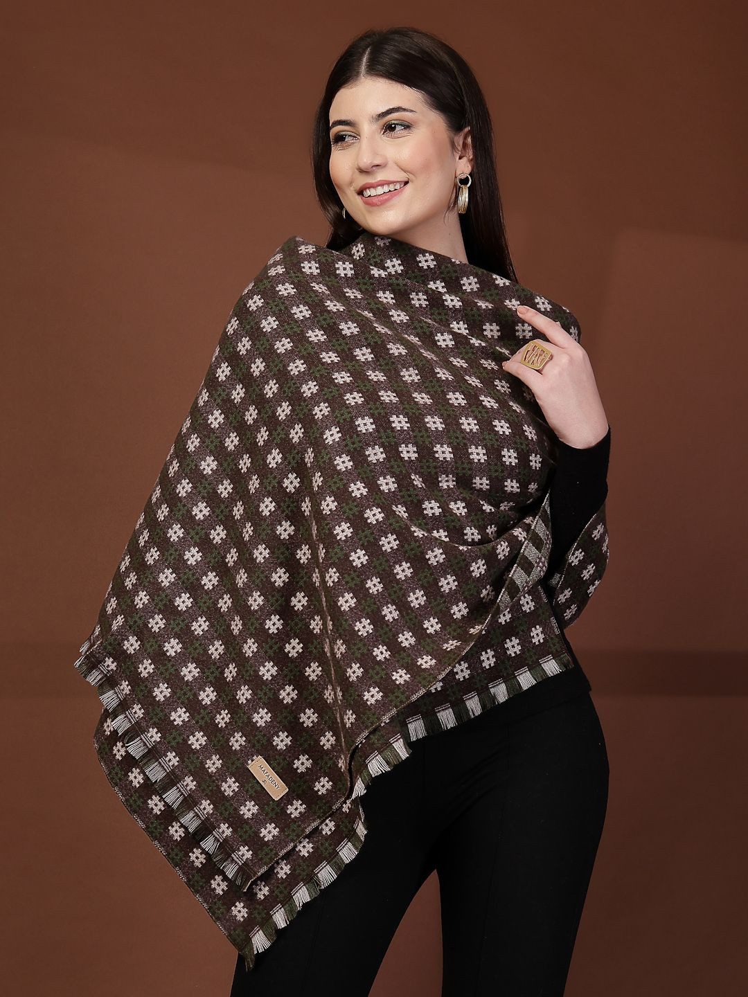 Mafadeny Women Cozy Checkered Stole with Fringe