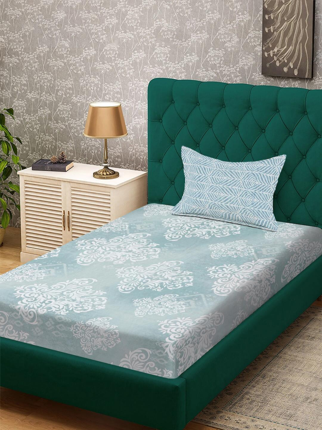 KLOTTHE Green Floral Printed Flat 300 TC Cotton Blend Single Bedsheet With Pillow Cover