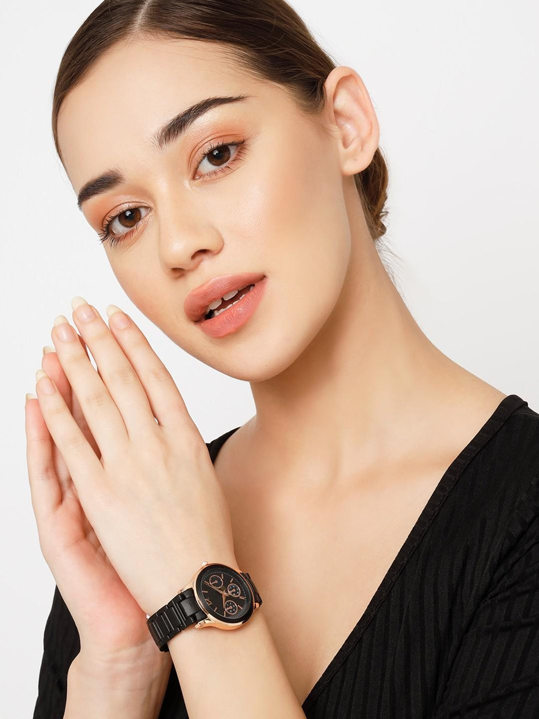 SZN Women's Black Dial & Stainless Steel Straps Analogue Watch