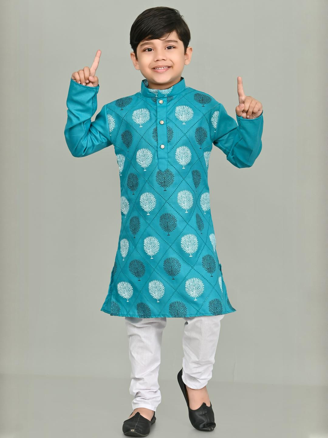 HUMAN CHOICE Boys Tribal Printed Regular Pure Cotton Kurta with Pyjamas