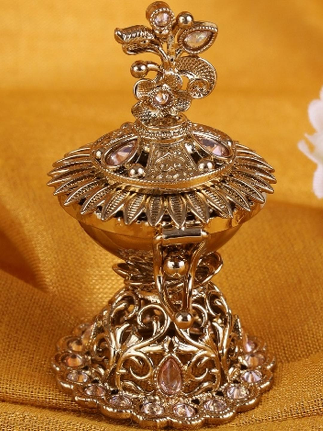 Saloni Fashion Jewellery Traditional Flower Design Gold Plated Brass Sindoor Dibbi